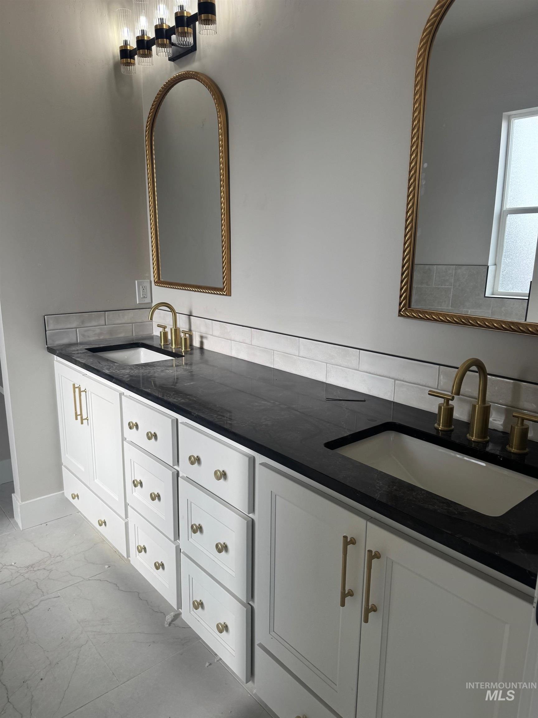 3228 Flight Deck Dr, New Plymouth, Idaho 83655, 6 Bedrooms, 3.5 Bathrooms, Residential For Sale, Price $0,MLS 98971017