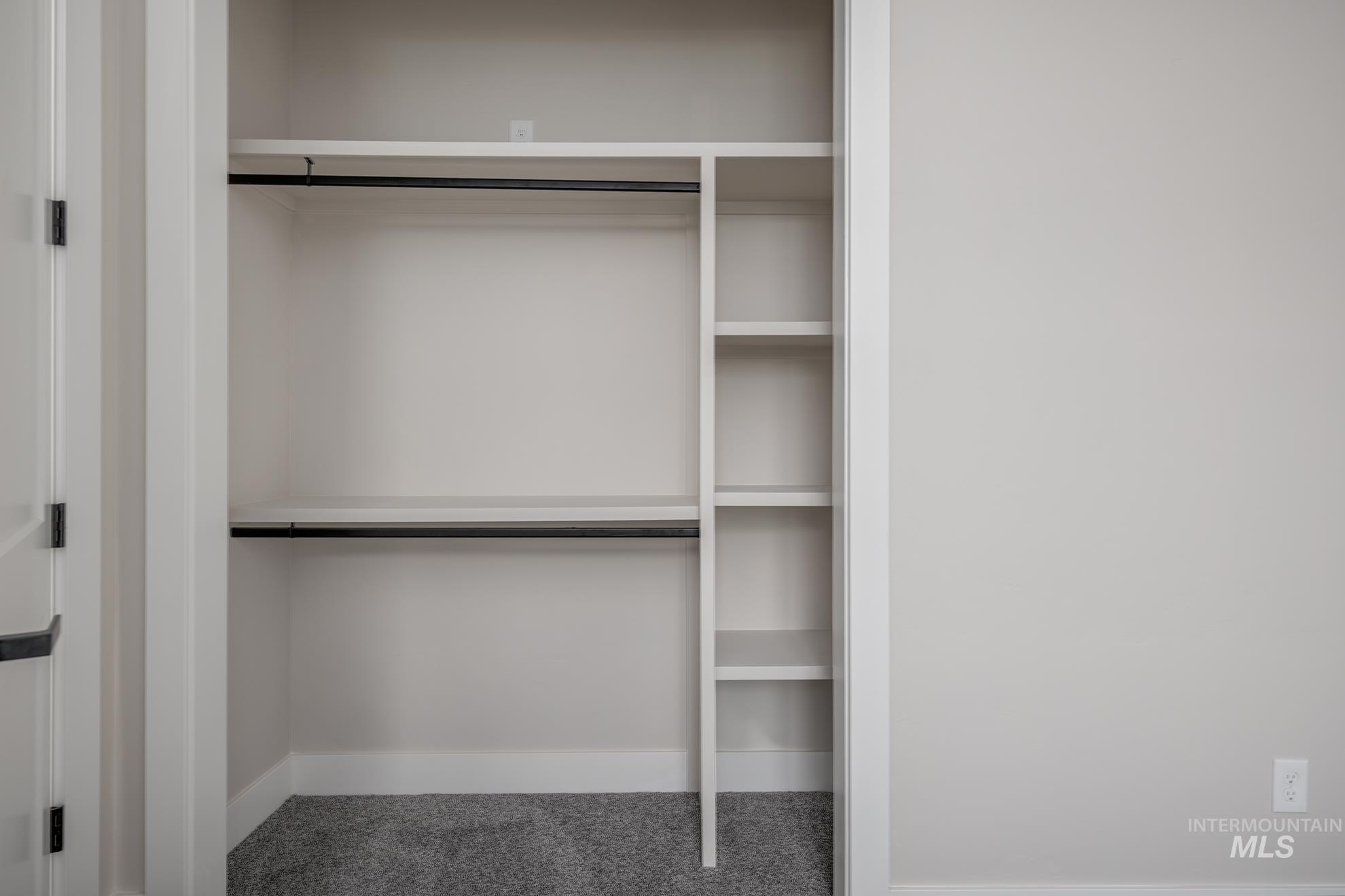 3228 Flight Deck Dr, New Plymouth, Idaho 83655, 6 Bedrooms, 3.5 Bathrooms, Residential For Sale, Price $1,090,000,MLS 98971017