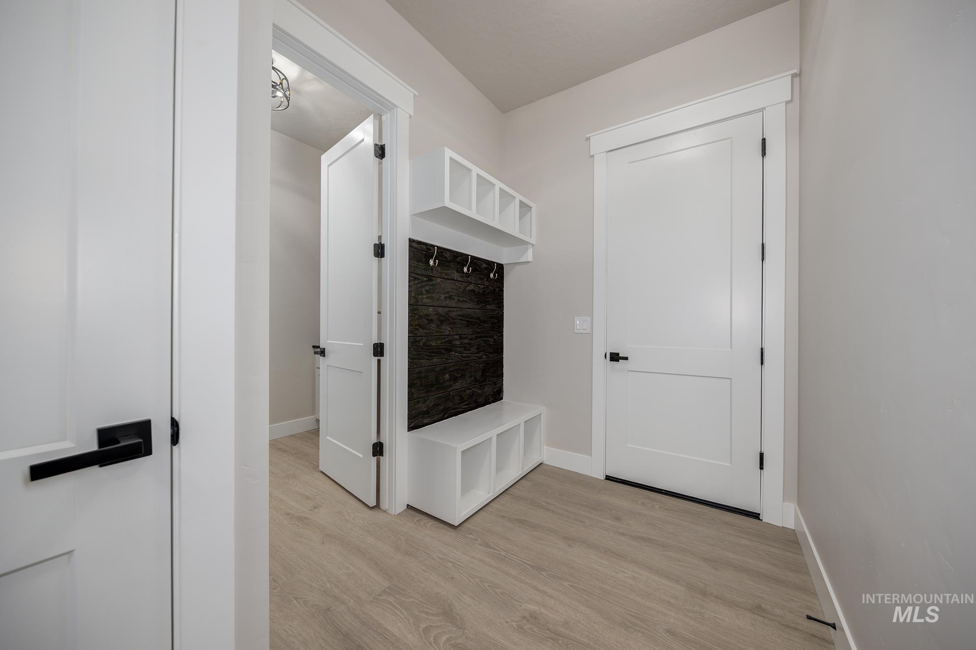 3228 Flight Deck Dr, New Plymouth, Idaho 83655, 6 Bedrooms, 3.5 Bathrooms, Residential For Sale, Price $1,090,000,MLS 98971017