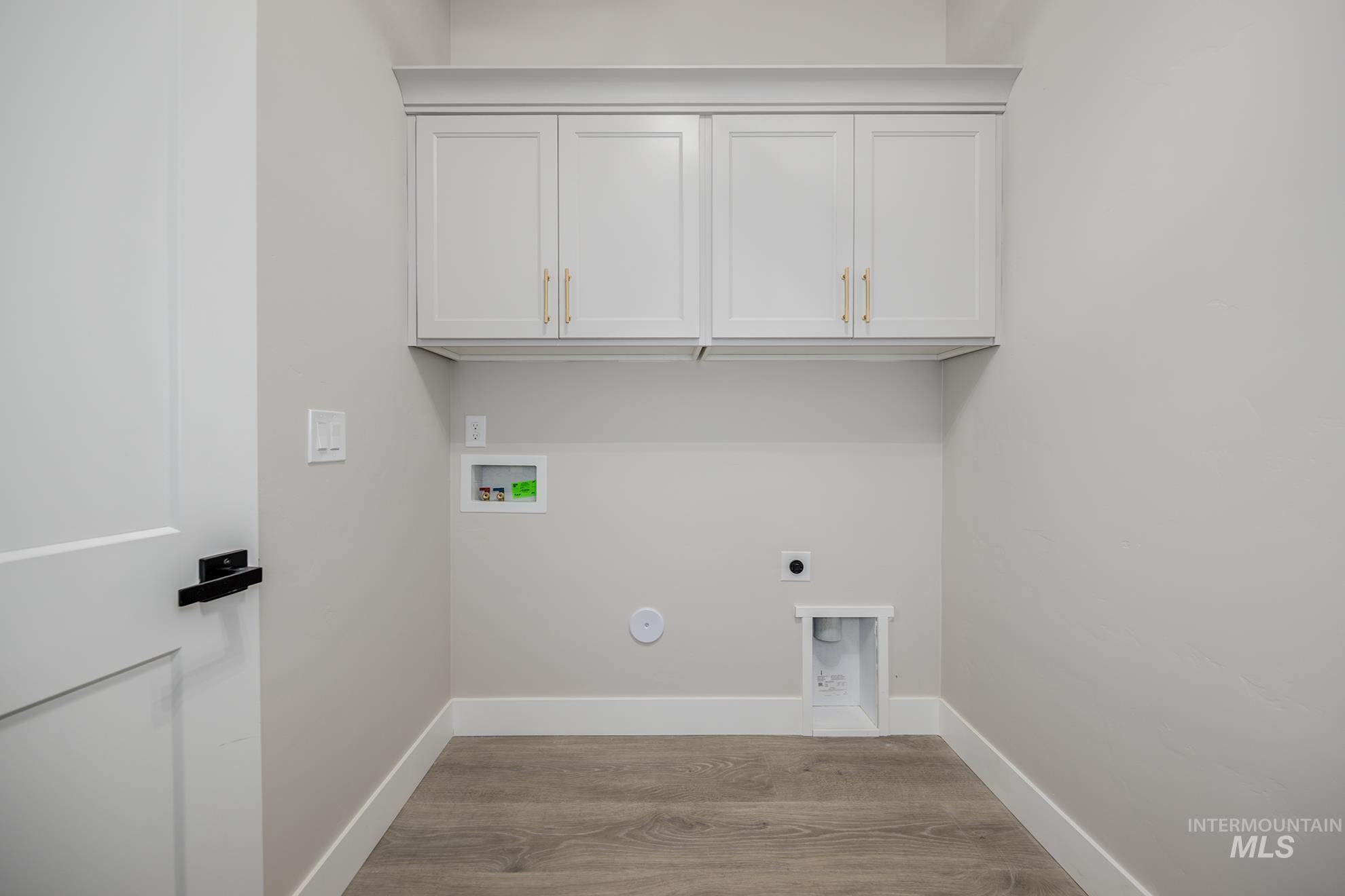 3228 Flight Deck Dr, New Plymouth, Idaho 83655, 6 Bedrooms, 3.5 Bathrooms, Residential For Sale, Price $1,090,000,MLS 98971017