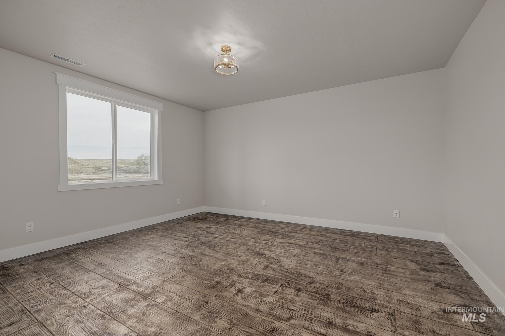 3228 Flight Deck Dr, New Plymouth, Idaho 83655, 6 Bedrooms, 3.5 Bathrooms, Residential For Sale, Price $1,090,000,MLS 98971017