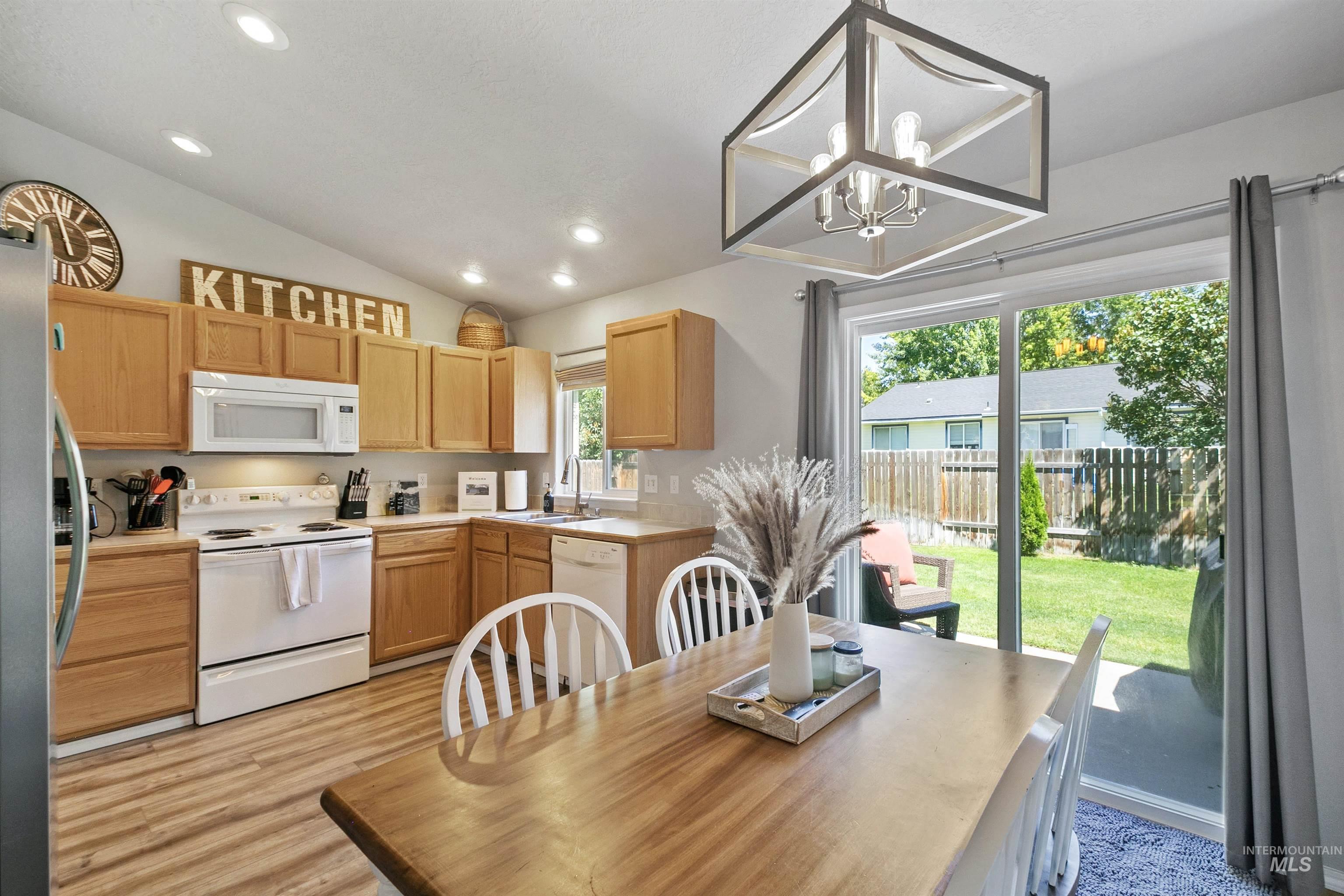 1322 N Atherton Ave., Kuna, Idaho 83634, 3 Bedrooms, 2 Bathrooms, Residential For Sale, Price $365,000, 98971019