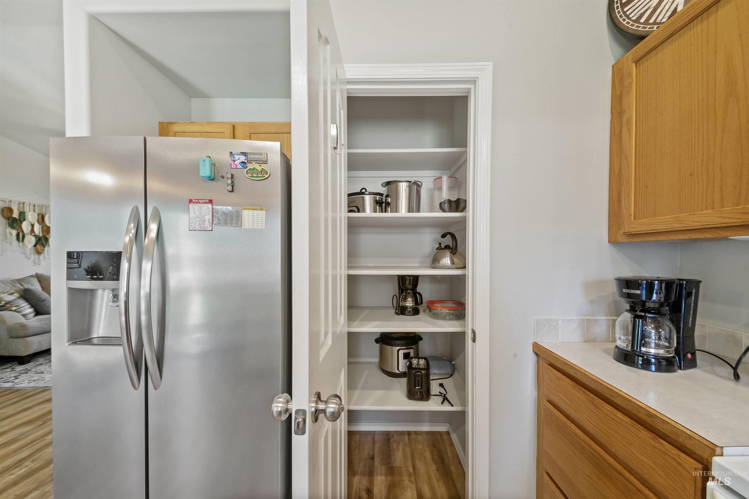 1322 N Atherton Ave., Kuna, Idaho 83634, 3 Bedrooms, 2 Bathrooms, Residential For Sale, Price $365,000, 98971019