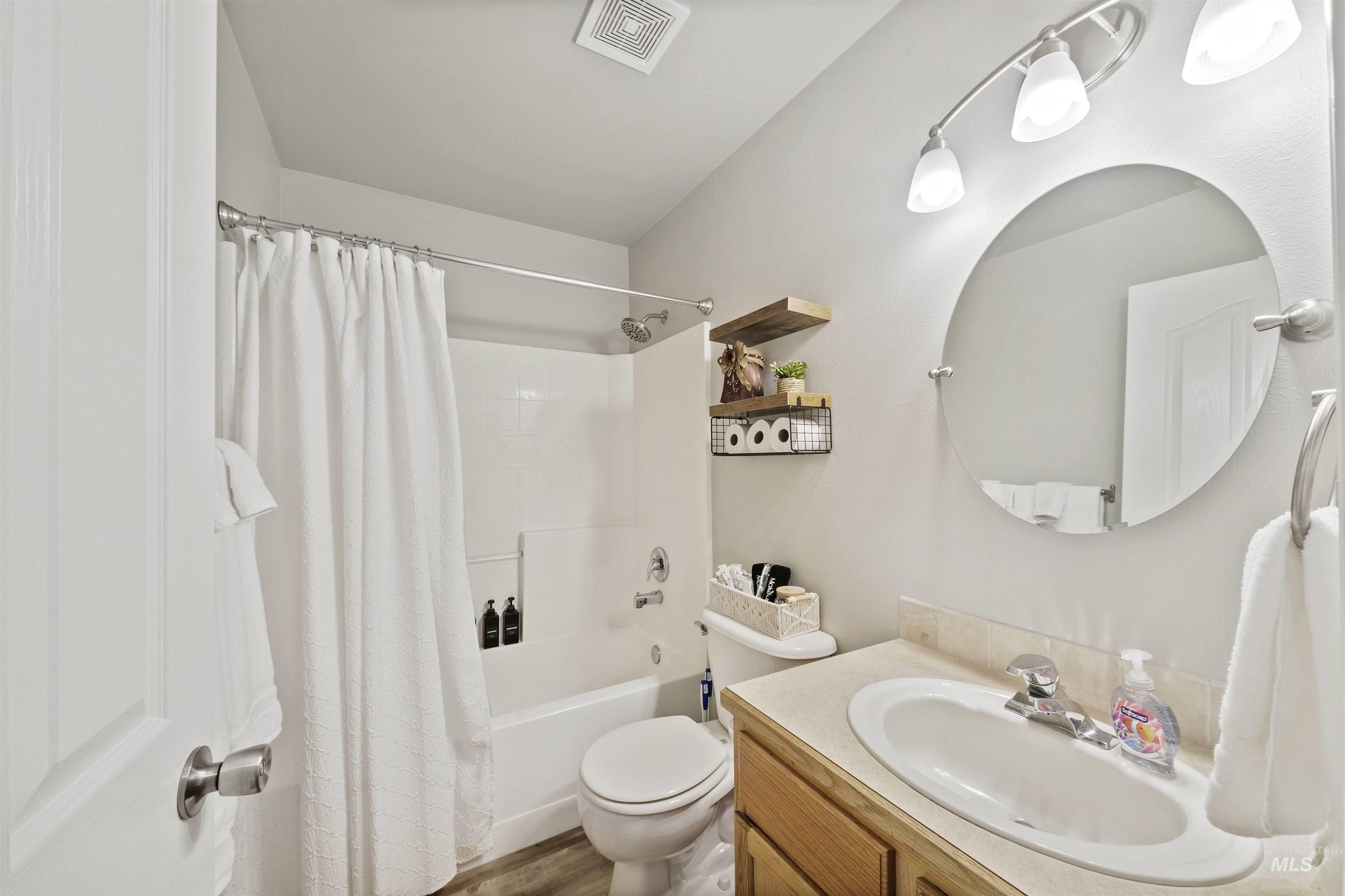 1322 N Atherton Ave., Kuna, Idaho 83634, 3 Bedrooms, 2 Bathrooms, Residential For Sale, Price $365,000, 98971019