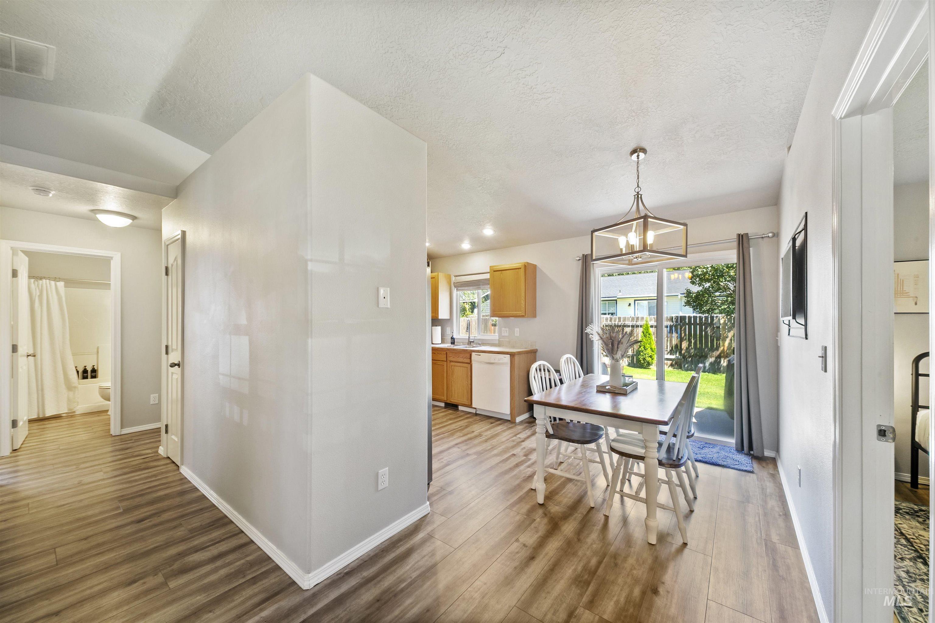 1322 N Atherton Ave., Kuna, Idaho 83634, 3 Bedrooms, 2 Bathrooms, Residential For Sale, Price $365,000, 98971019