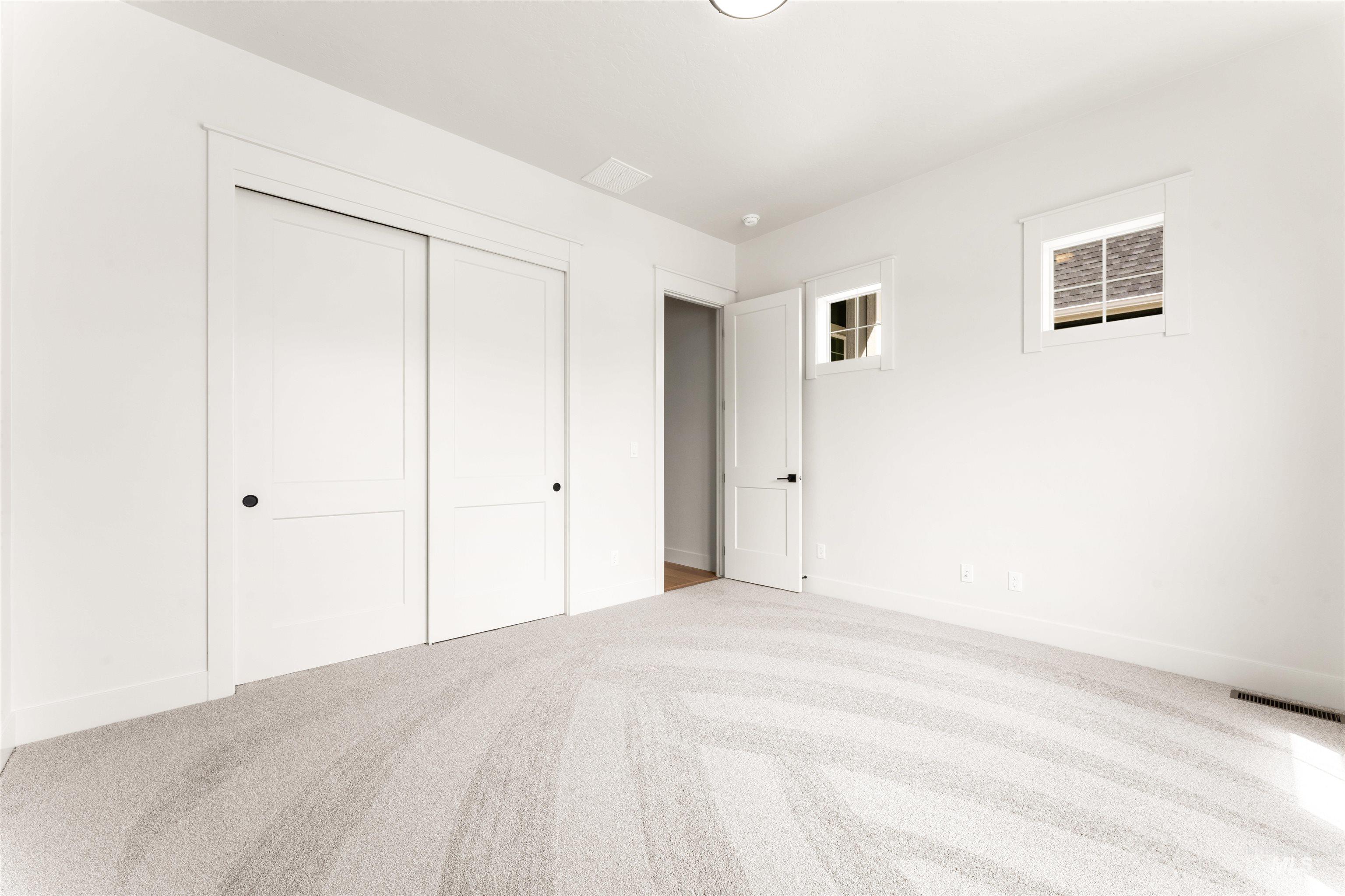 841 N Danville Ave, Eagle, Idaho 83616, 4 Bedrooms, 2.5 Bathrooms, Residential For Sale, Price $949,900,MLS 98971020