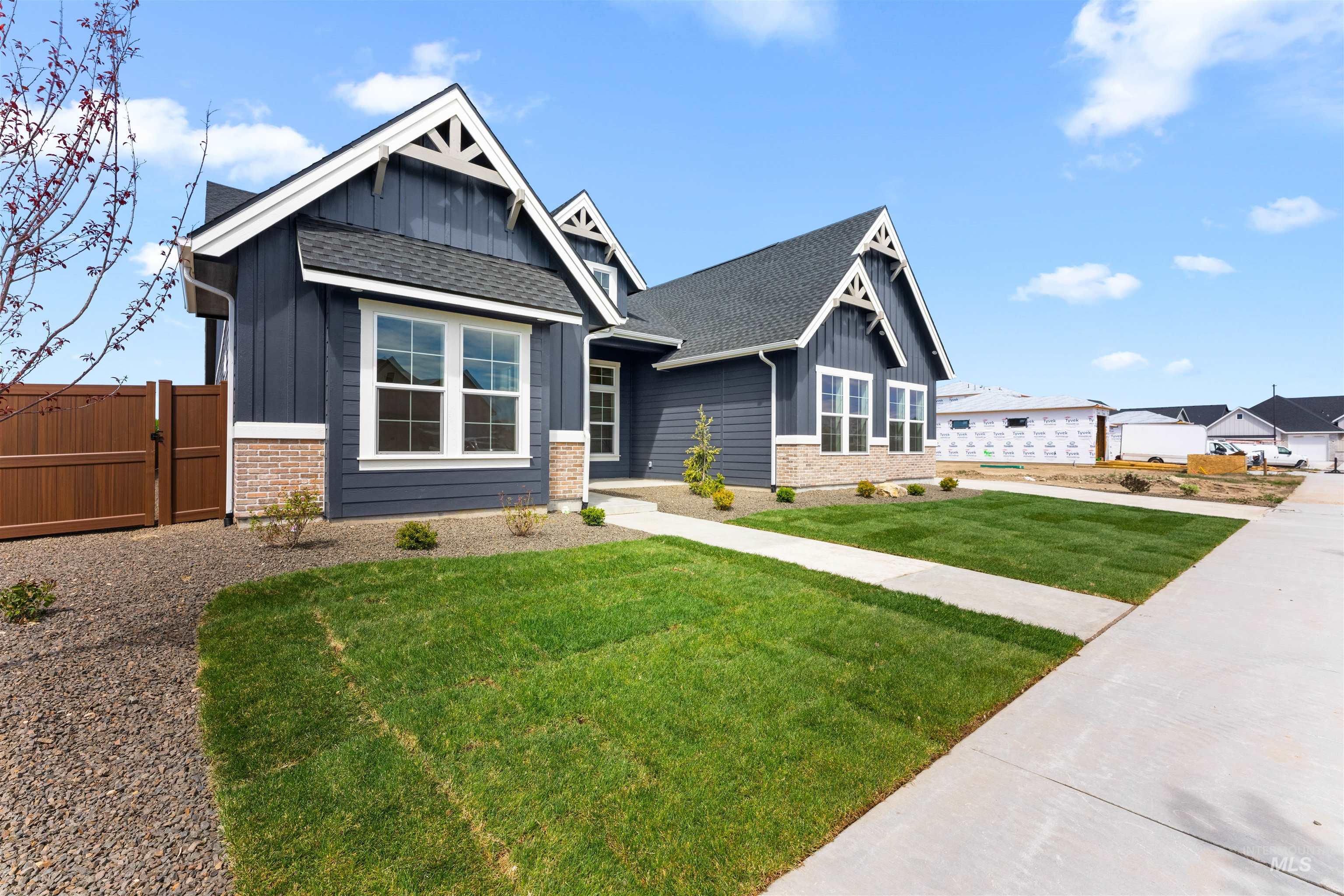 841 N Danville Ave, Eagle, Idaho 83616, 4 Bedrooms, 2.5 Bathrooms, Residential For Sale, Price $949,900,MLS 98971020