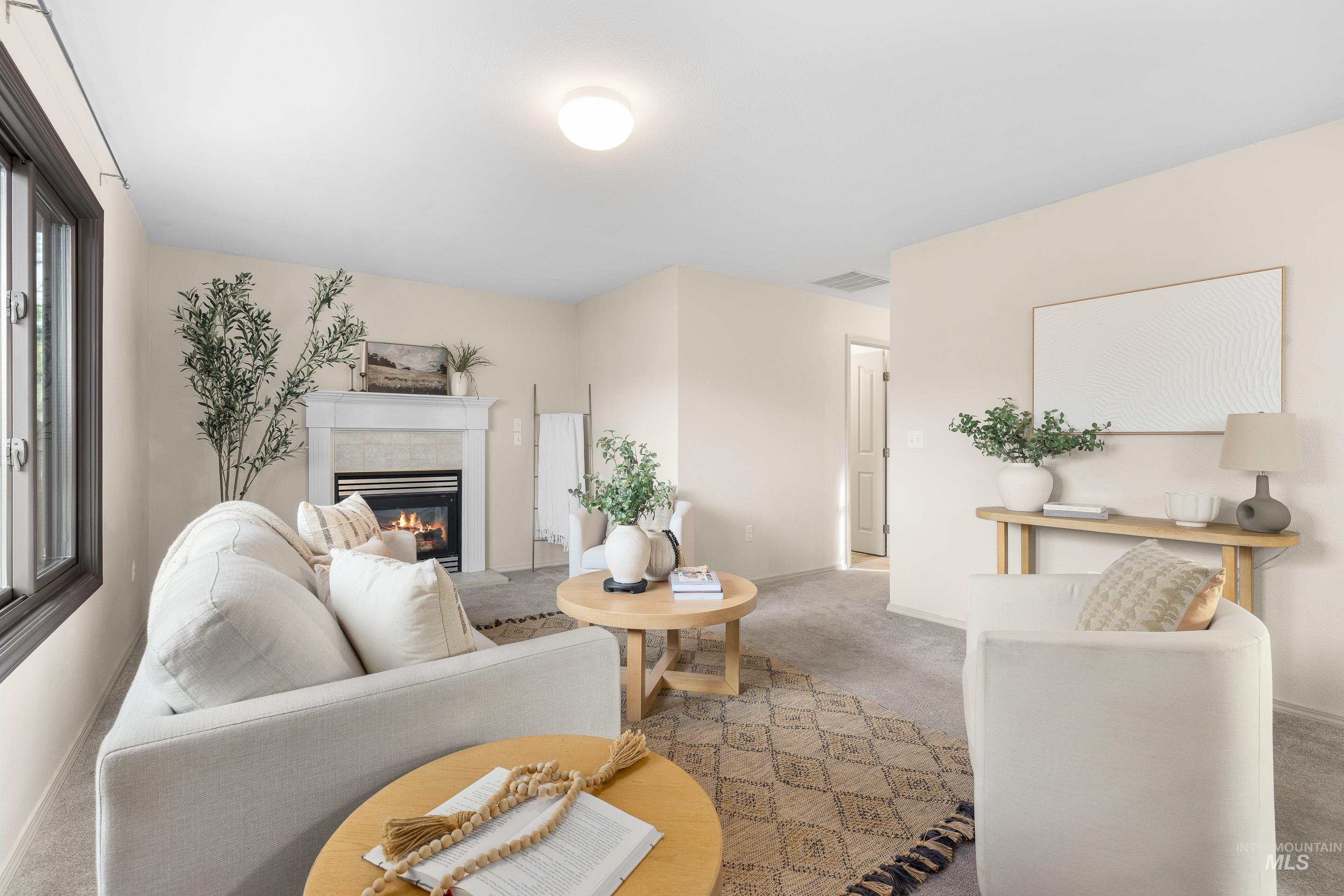 5925 S Teak Way, Boise, Idaho 83716, 4 Bedrooms, 3 Bathrooms, Residential For Sale, Price $544,900, 98971023