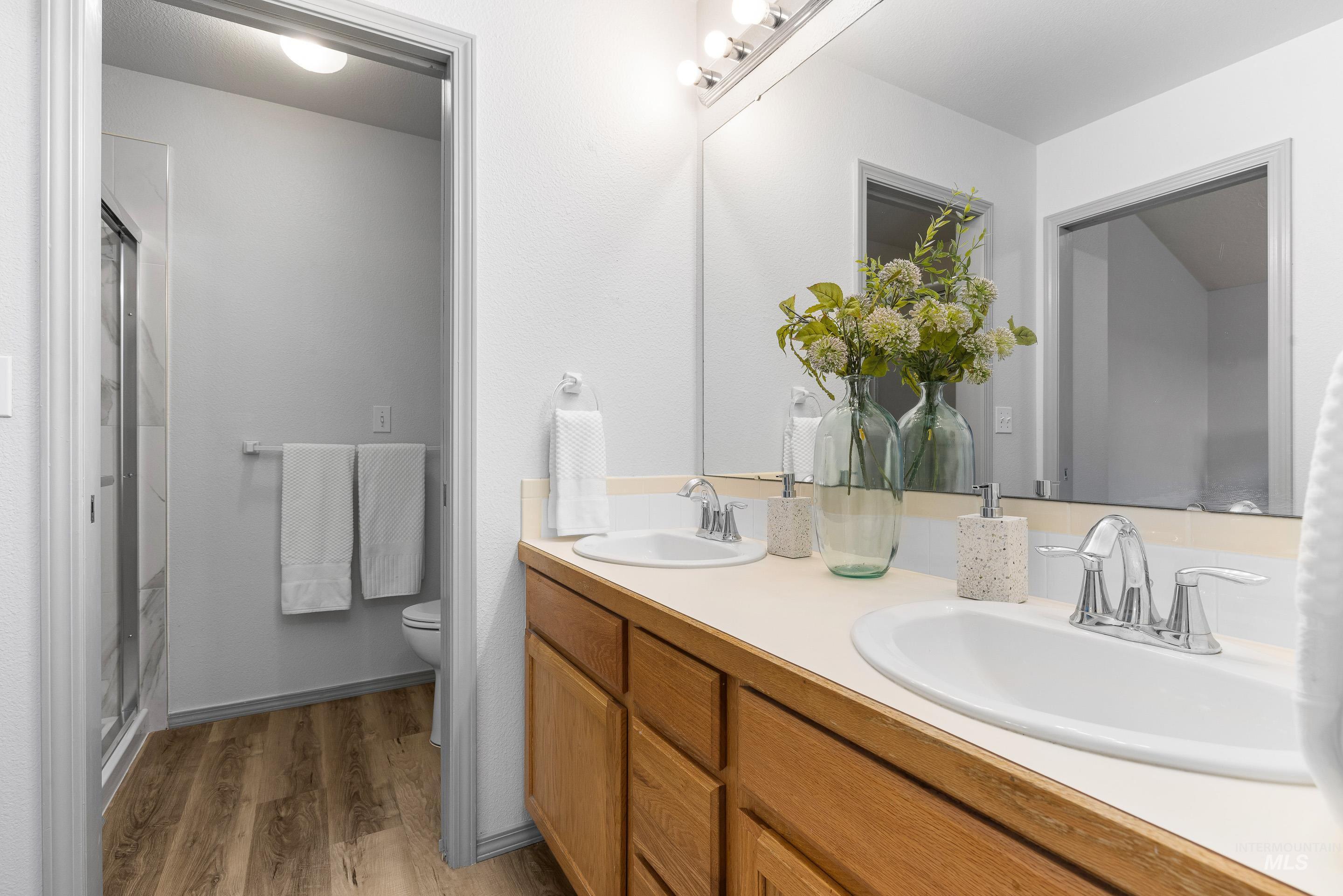 5925 S Teak Way, Boise, Idaho 83716, 4 Bedrooms, 3 Bathrooms, Residential For Sale, Price $544,900, 98971023