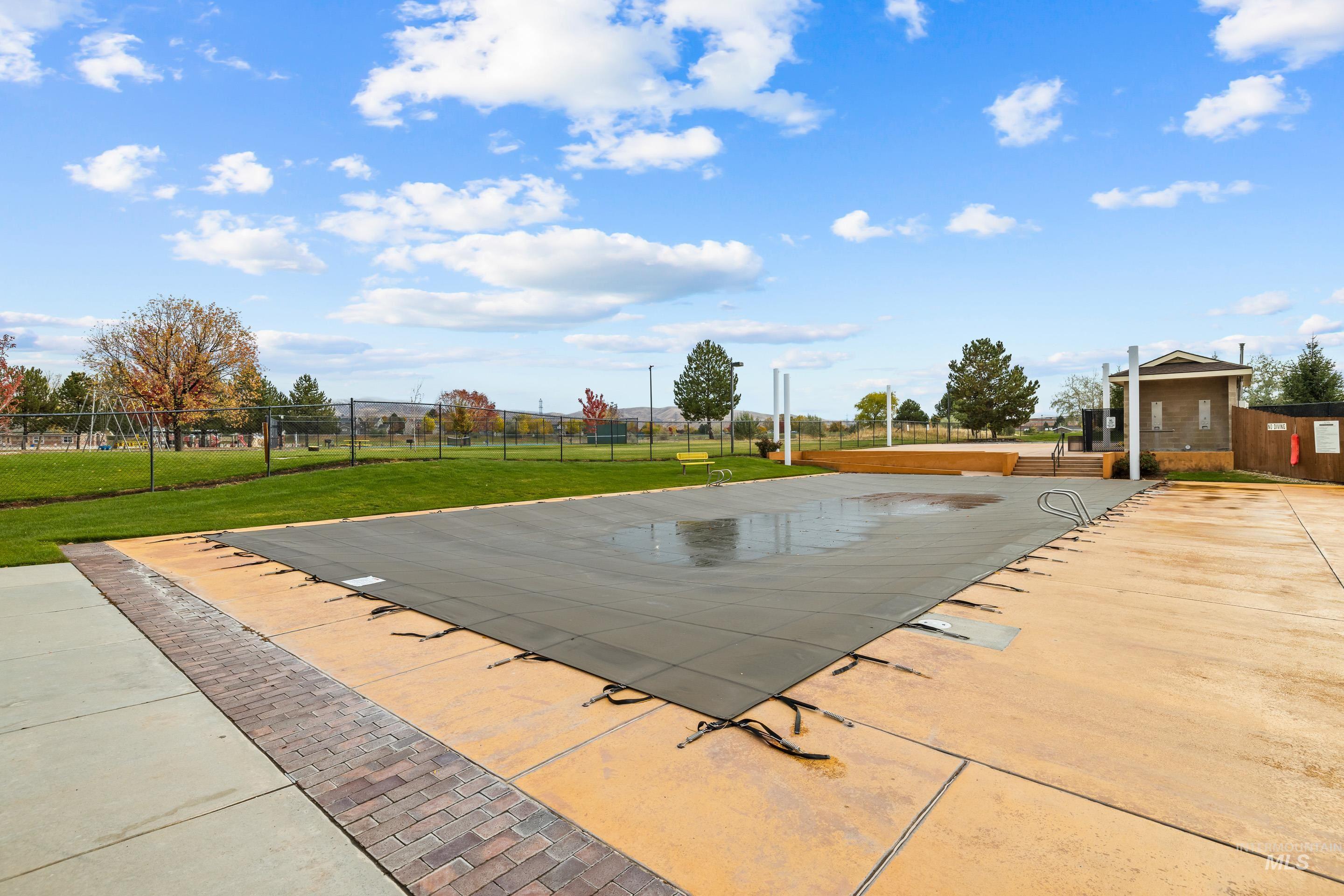 5925 S Teak Way, Boise, Idaho 83716, 4 Bedrooms, 3 Bathrooms, Residential For Sale, Price $544,900, 98971023