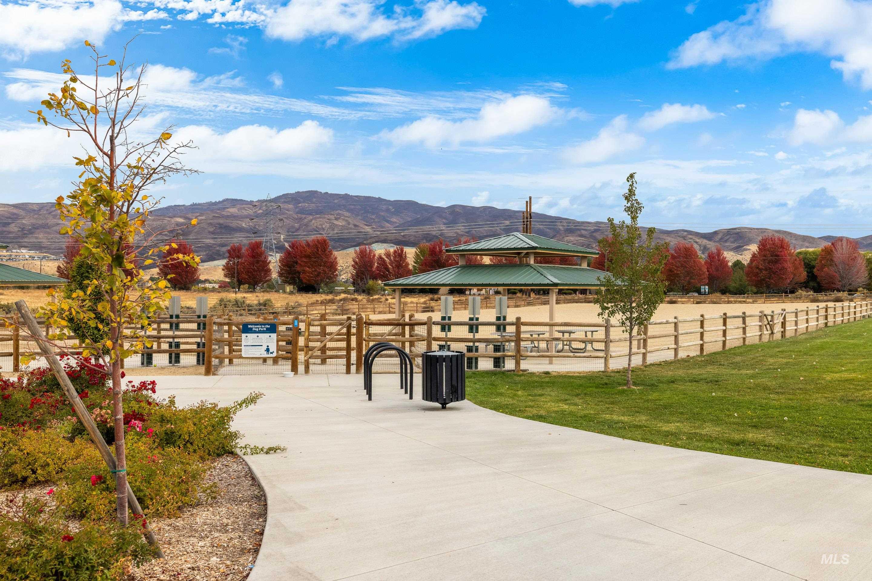 5925 S Teak Way, Boise, Idaho 83716, 4 Bedrooms, 3 Bathrooms, Residential For Sale, Price $544,900, 98971023