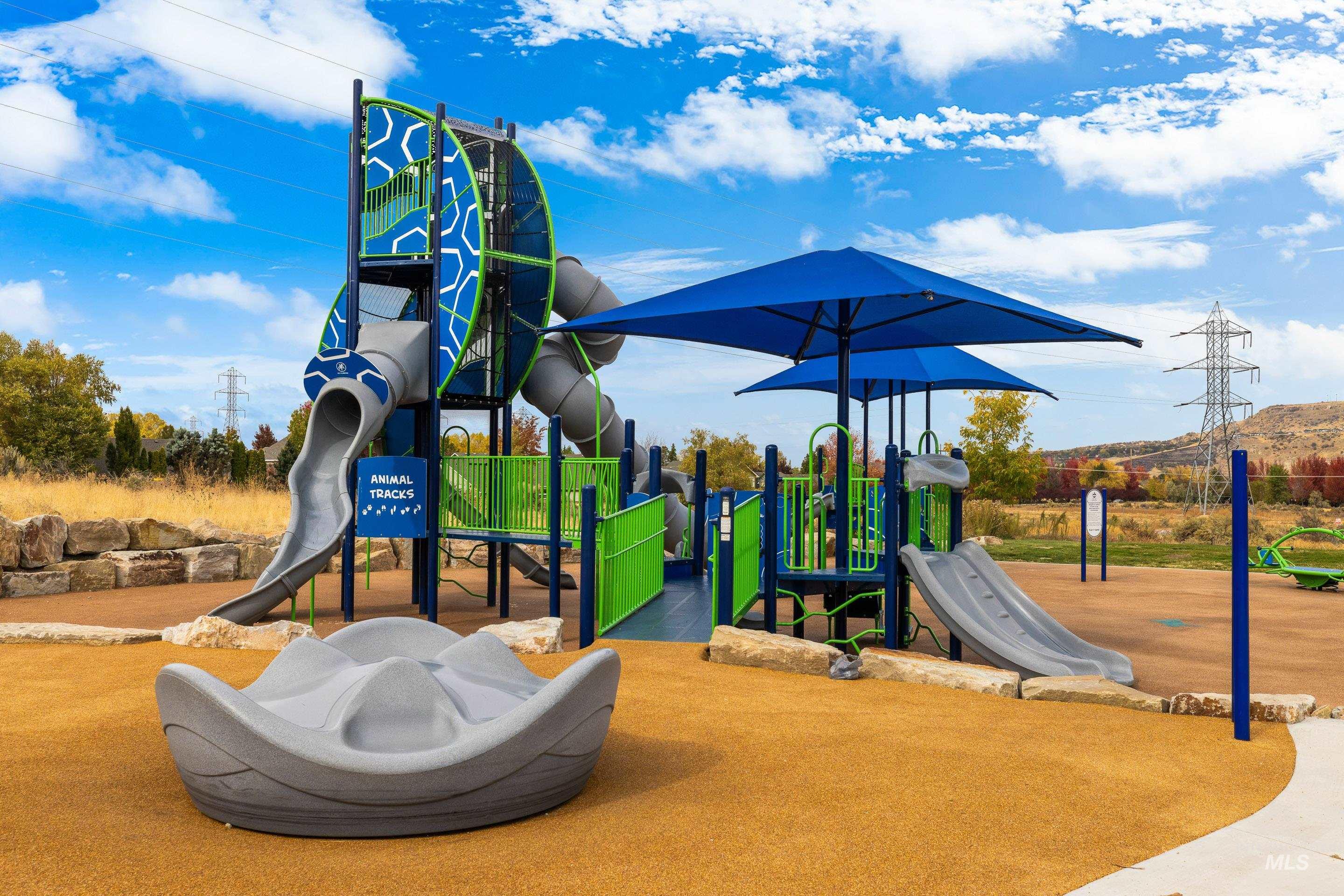 5925 S Teak Way, Boise, Idaho 83716, 4 Bedrooms, 3 Bathrooms, Residential For Sale, Price $544,900, 98971023