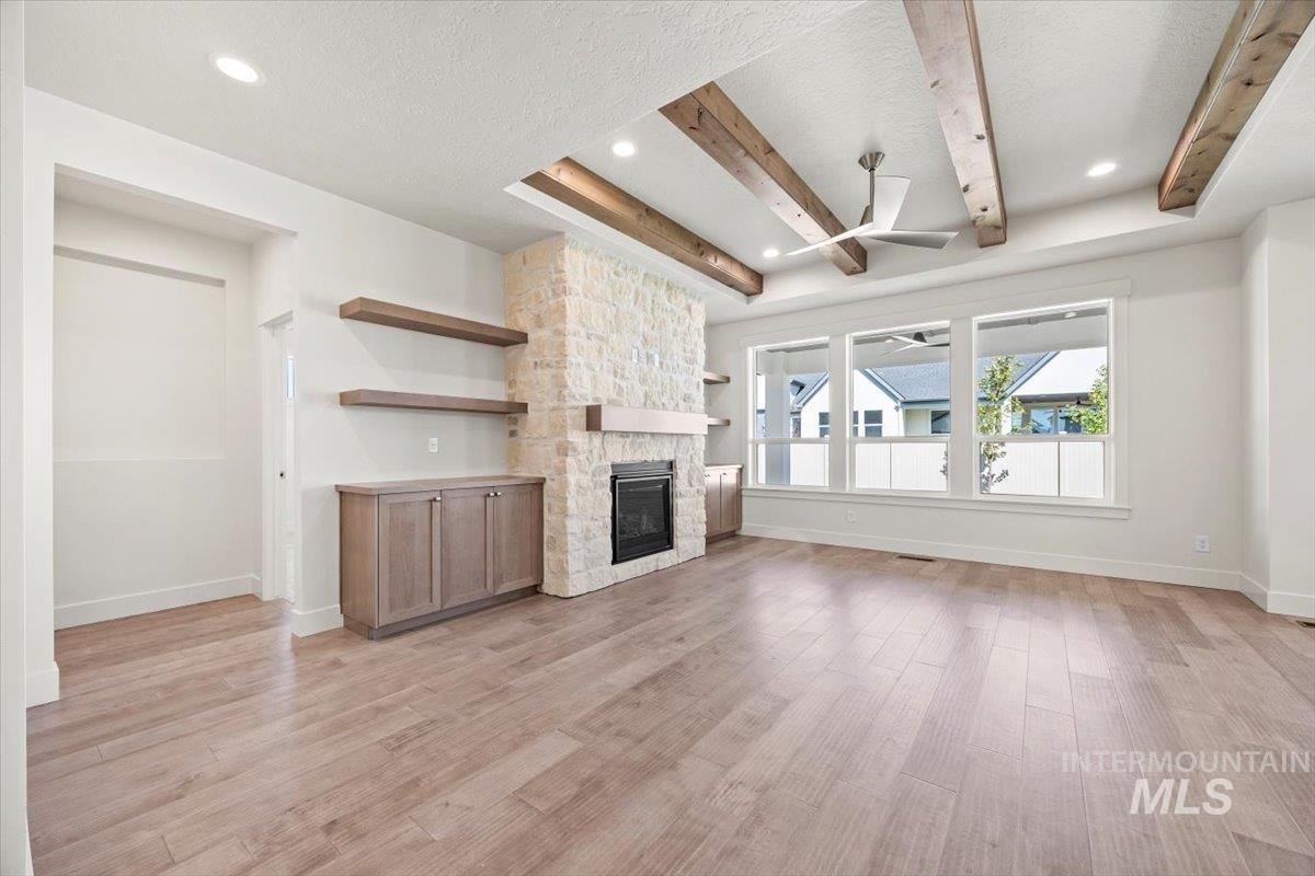 7522 E Newcastle, Nampa, Idaho 83687, 4 Bedrooms, 2.5 Bathrooms, Residential For Sale, Price $819,000, 98971031