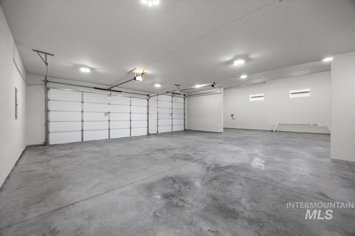 7522 E Newcastle, Nampa, Idaho 83687, 4 Bedrooms, 2.5 Bathrooms, Residential For Sale, Price $819,000, 98971031