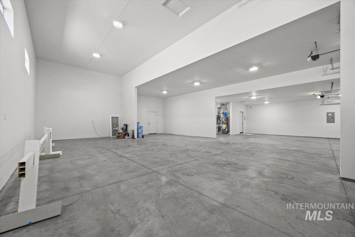 7522 E Newcastle, Nampa, Idaho 83687, 4 Bedrooms, 2.5 Bathrooms, Residential For Sale, Price $819,000, 98971031