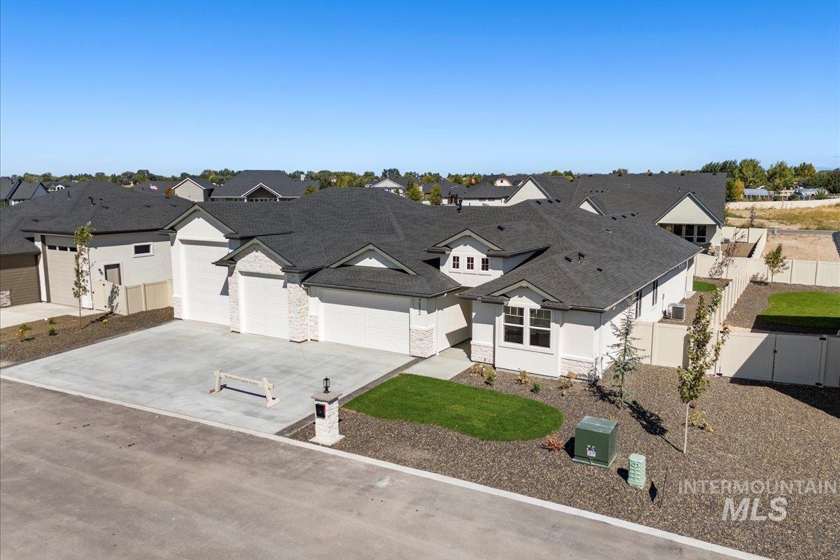 7522 E Newcastle, Nampa, Idaho 83687, 4 Bedrooms, 2.5 Bathrooms, Residential For Sale, Price $819,000, 98971031