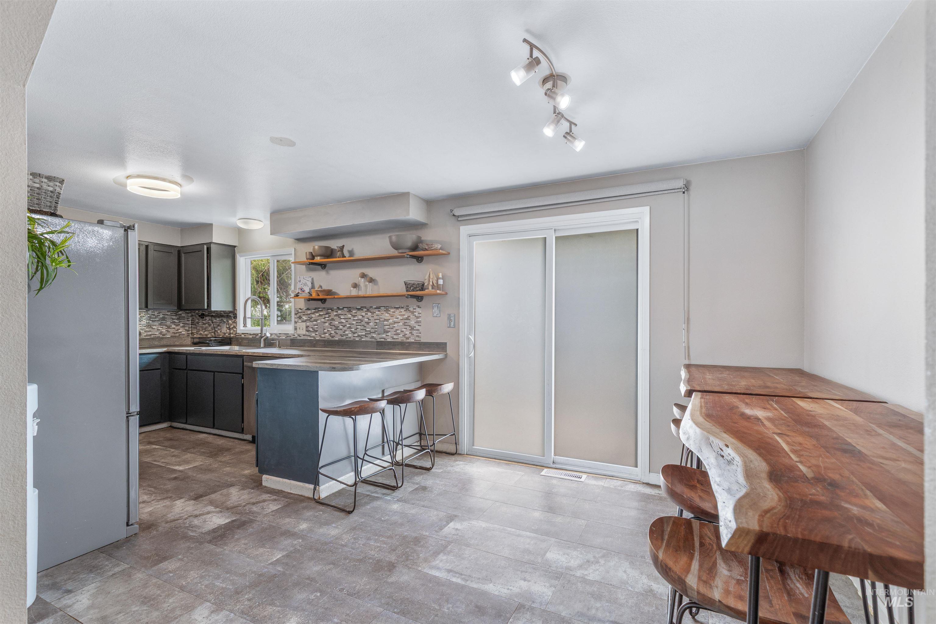 1806 Powers Drive, Lewiston, Idaho 83501, 5 Bedrooms, 2 Bathrooms, Residential For Sale, Price $415,000, 98971034