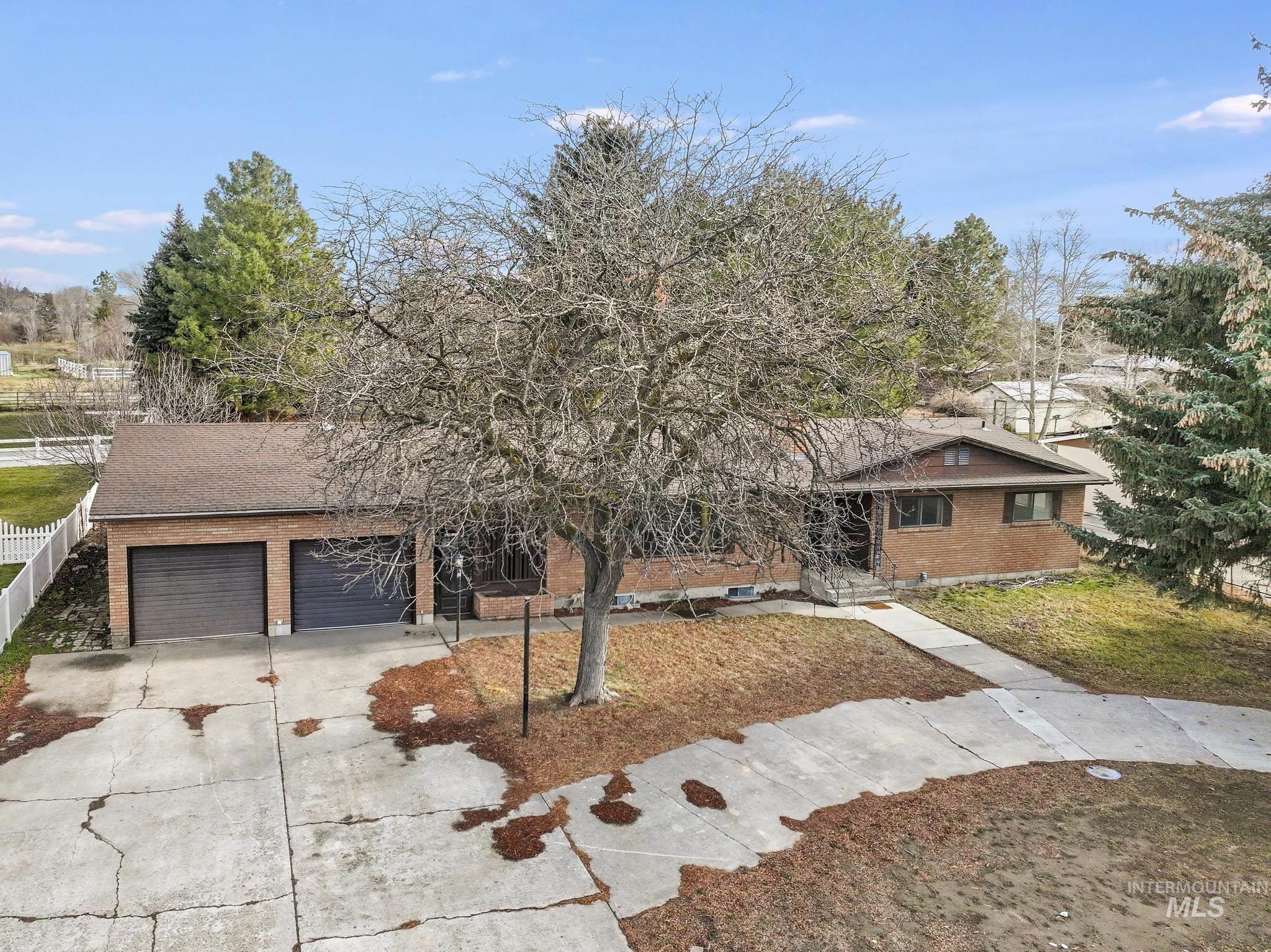 612 Highland Rd, Jerome, Idaho 83338, 4 Bedrooms, 2 Bathrooms, Residential For Sale, Price $362,000, 98971042