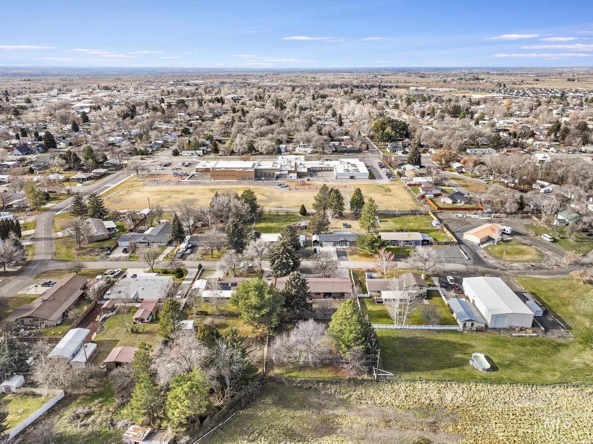 612 Highland Rd, Jerome, Idaho 83338, 4 Bedrooms, 2 Bathrooms, Residential For Sale, Price $362,000, 98971042