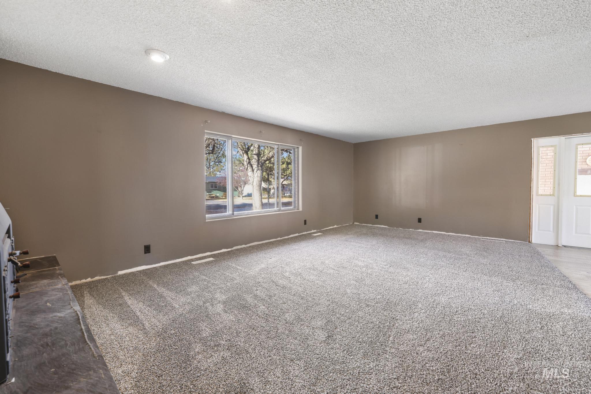 612 Highland Rd, Jerome, Idaho 83338, 4 Bedrooms, 2 Bathrooms, Residential For Sale, Price $362,000, 98971042