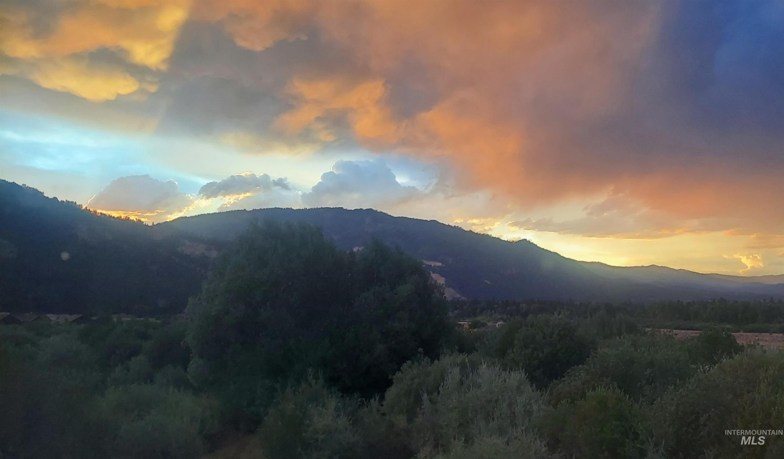 58 Wapiti Ct., Garden Valley, Idaho 83622, 3 Bedrooms, 3 Bathrooms, Residential For Sale, Price $655,900, 98971047