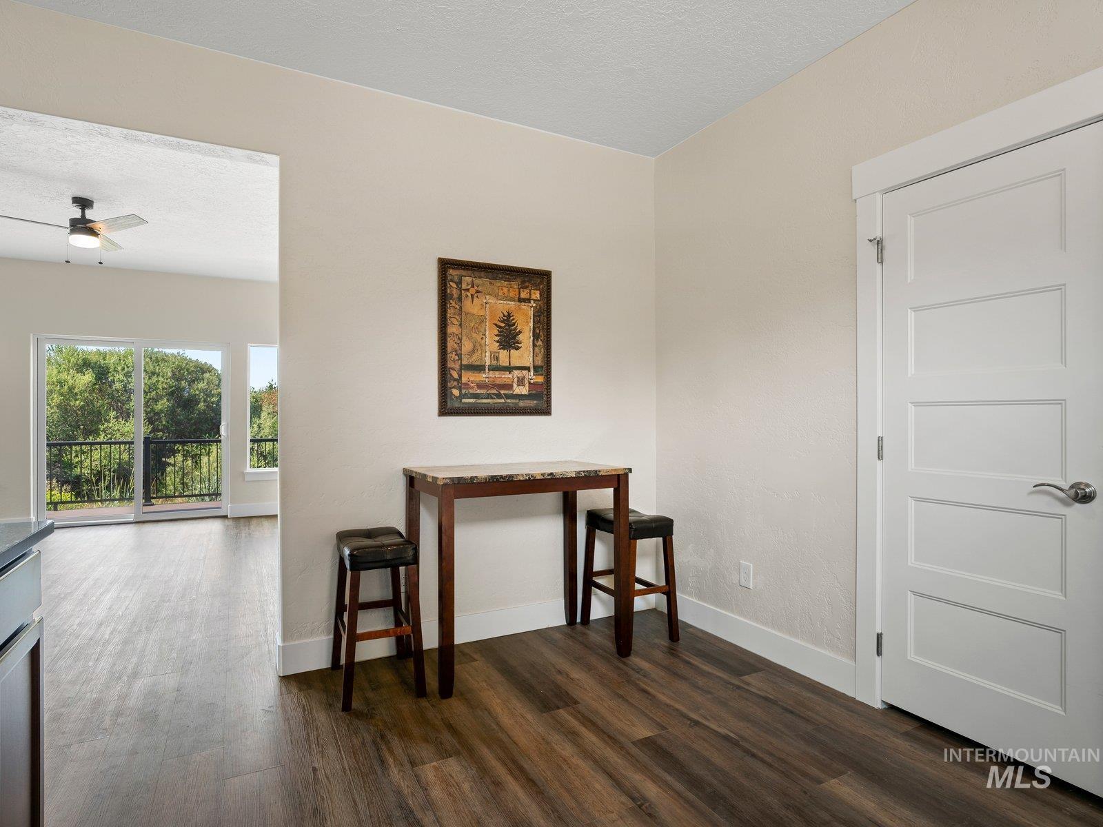 Part of bar area, could be converted into second kitchenette for guests