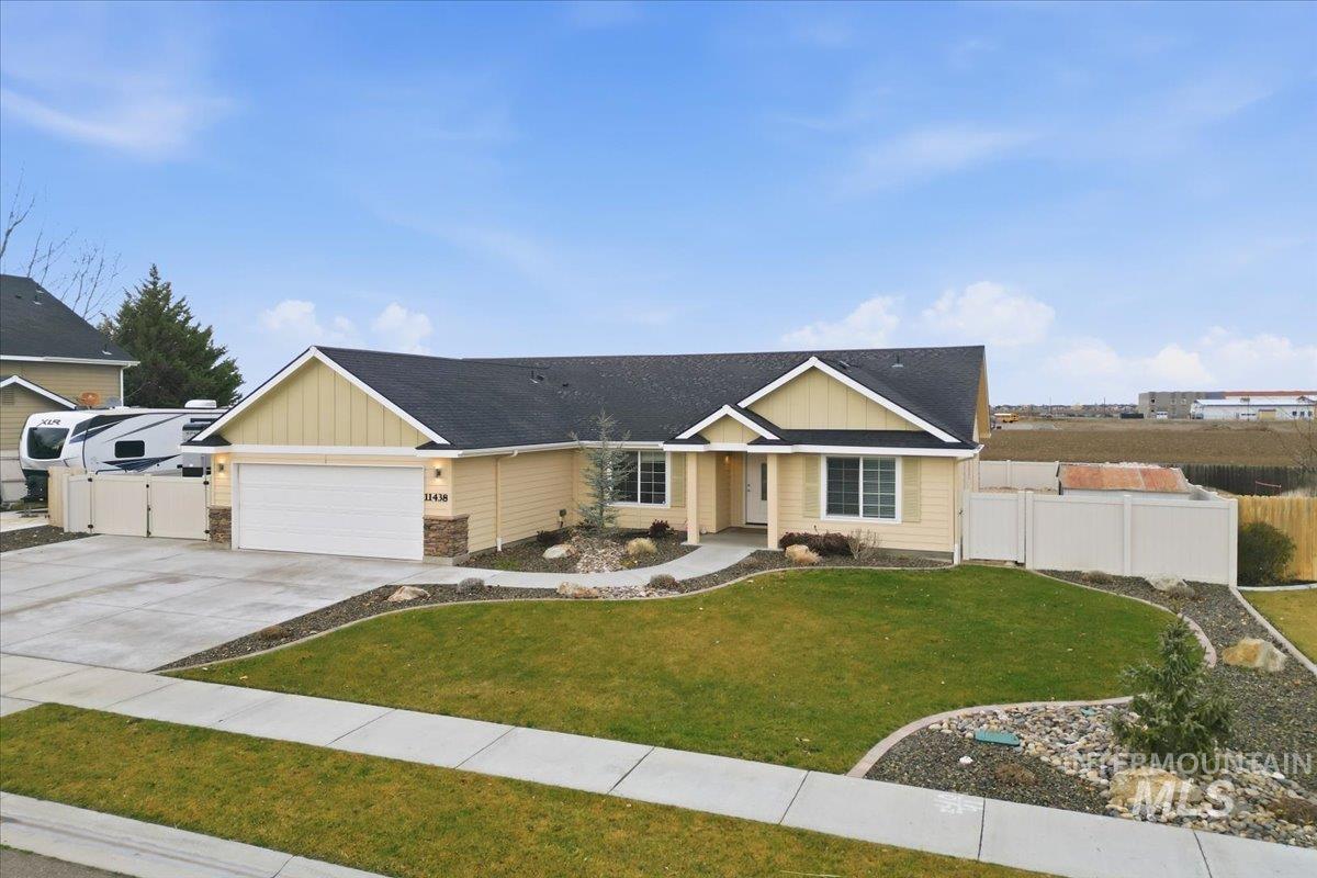 11438 W Radcliff Street, Nampa, Idaho 83651, 3 Bedrooms, 2 Bathrooms, Residential For Sale, Price $405,000, 98971049