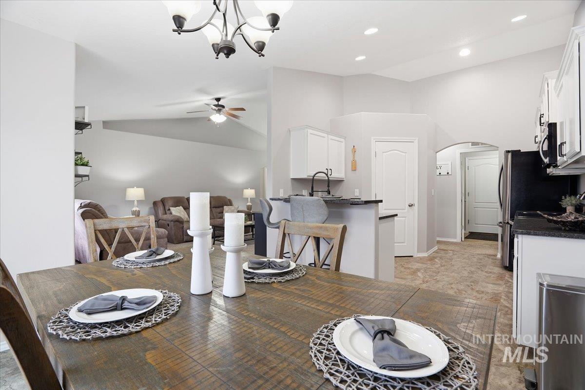 11438 W Radcliff Street, Nampa, Idaho 83651, 3 Bedrooms, 2 Bathrooms, Residential For Sale, Price $405,000, 98971049