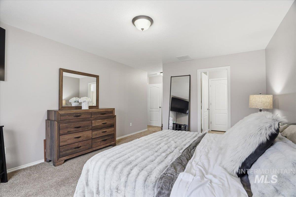 11438 W Radcliff Street, Nampa, Idaho 83651, 3 Bedrooms, 2 Bathrooms, Residential For Sale, Price $405,000, 98971049