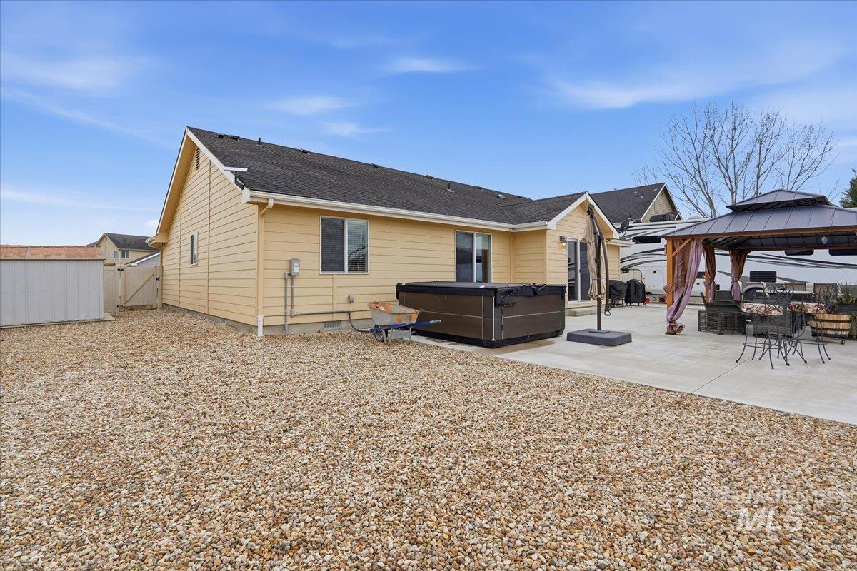 11438 W Radcliff Street, Nampa, Idaho 83651, 3 Bedrooms, 2 Bathrooms, Residential For Sale, Price $405,000, 98971049