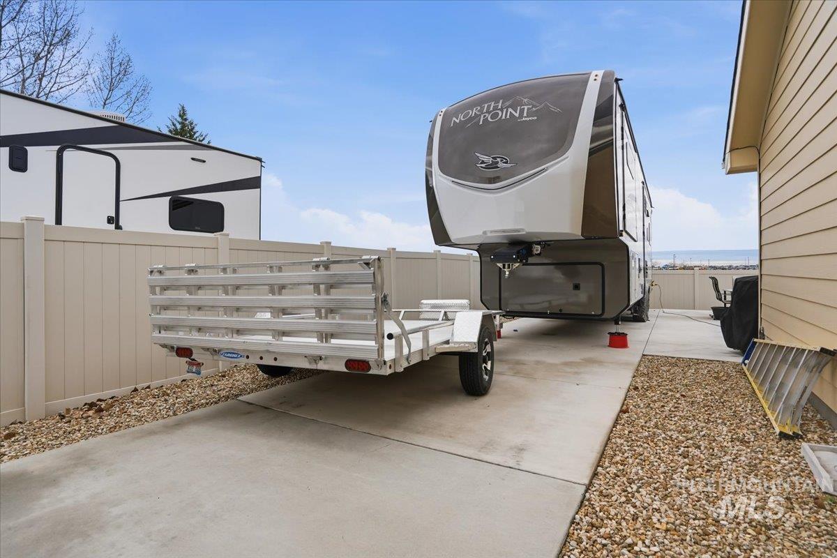 11438 W Radcliff Street, Nampa, Idaho 83651, 3 Bedrooms, 2 Bathrooms, Residential For Sale, Price $405,000, 98971049