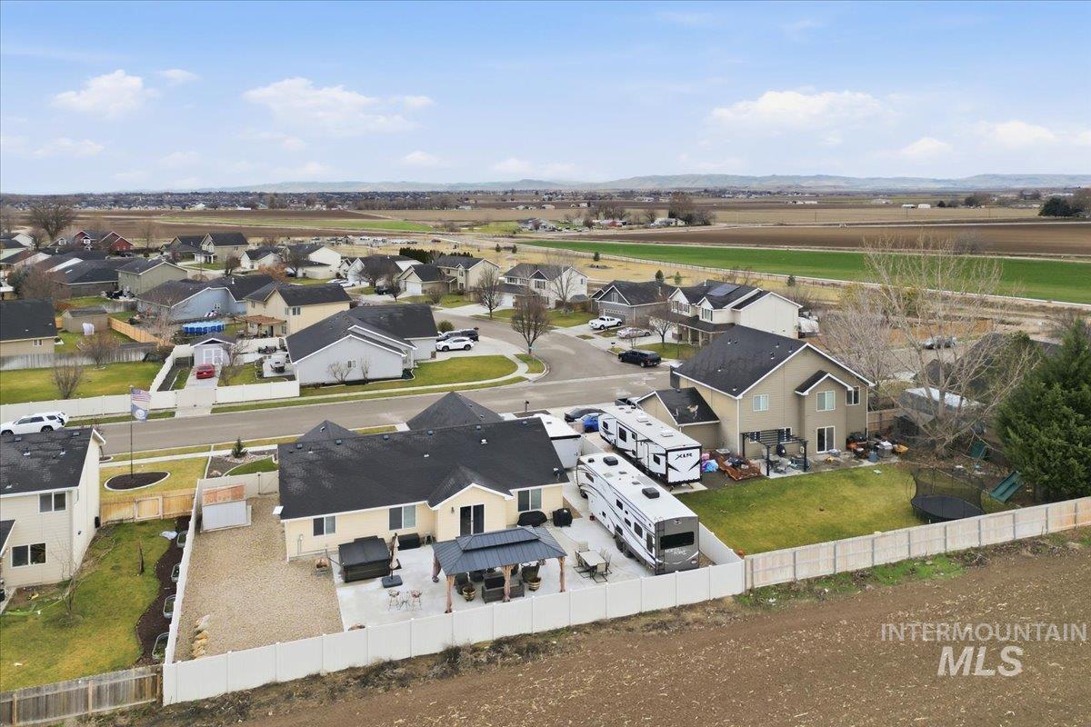 11438 W Radcliff Street, Nampa, Idaho 83651, 3 Bedrooms, 2 Bathrooms, Residential For Sale, Price $405,000, 98971049