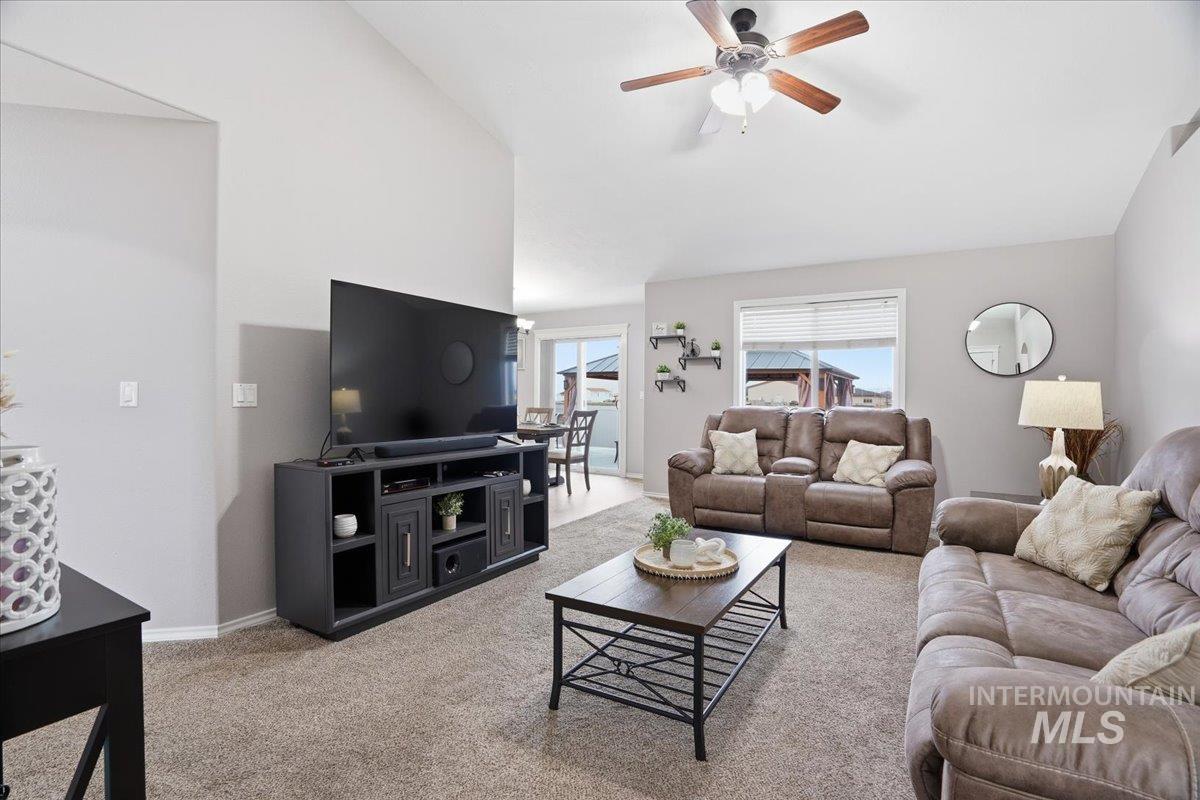 11438 W Radcliff Street, Nampa, Idaho 83651, 3 Bedrooms, 2 Bathrooms, Residential For Sale, Price $405,000, 98971049