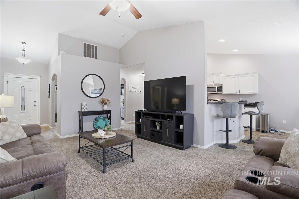 11438 W Radcliff Street, Nampa, Idaho 83651, 3 Bedrooms, 2 Bathrooms, Residential For Sale, Price $405,000, 98971049