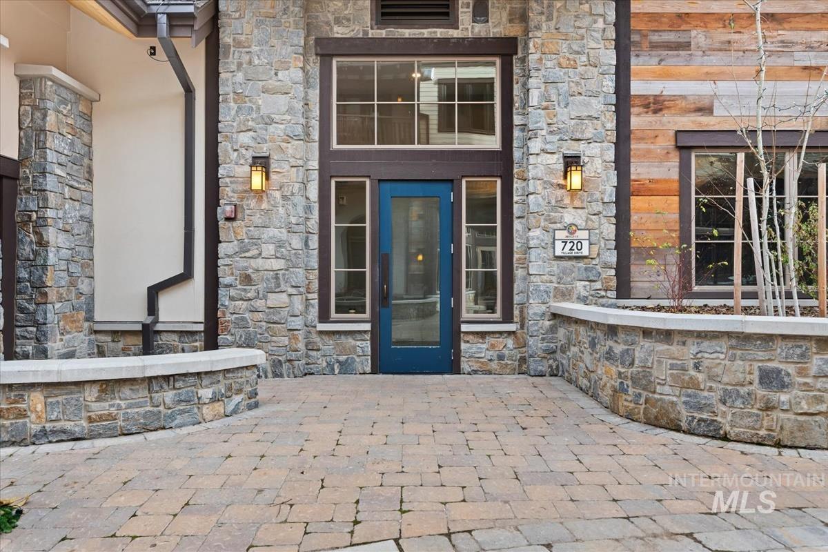 720 Village Drive, Donnelly, Idaho 83615, 1 Bathroom, Residential For Sale, Price $495,000, 98971050