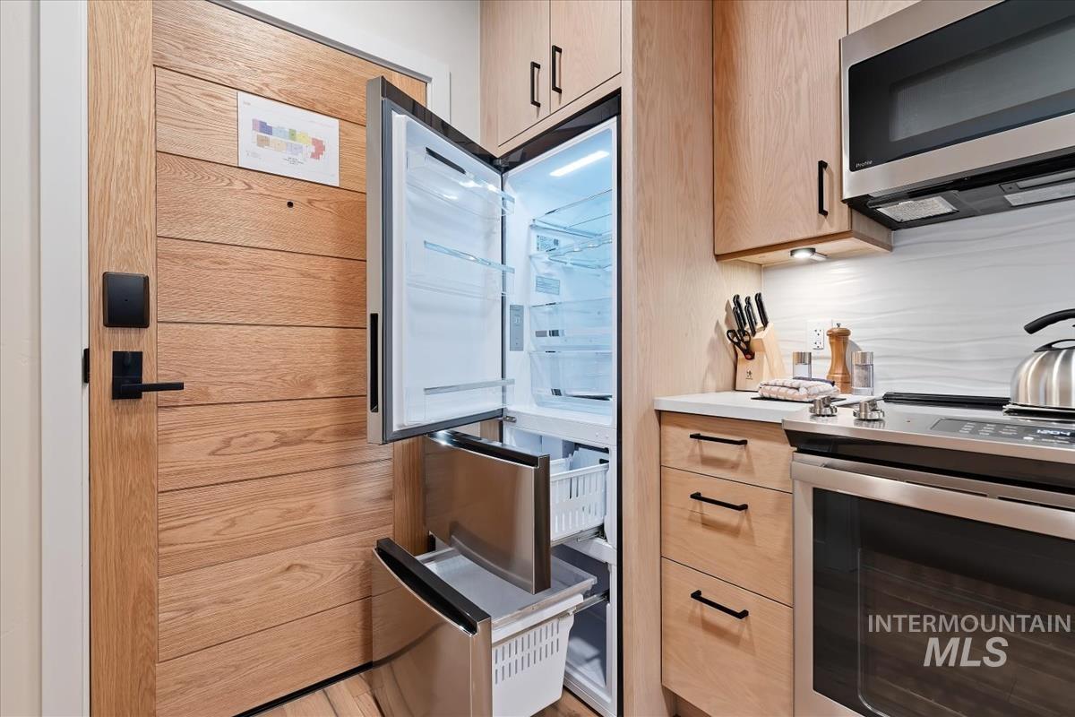 720 Village Drive, Donnelly, Idaho 83615, 1 Bathroom, Residential For Sale, Price $495,000, 98971050