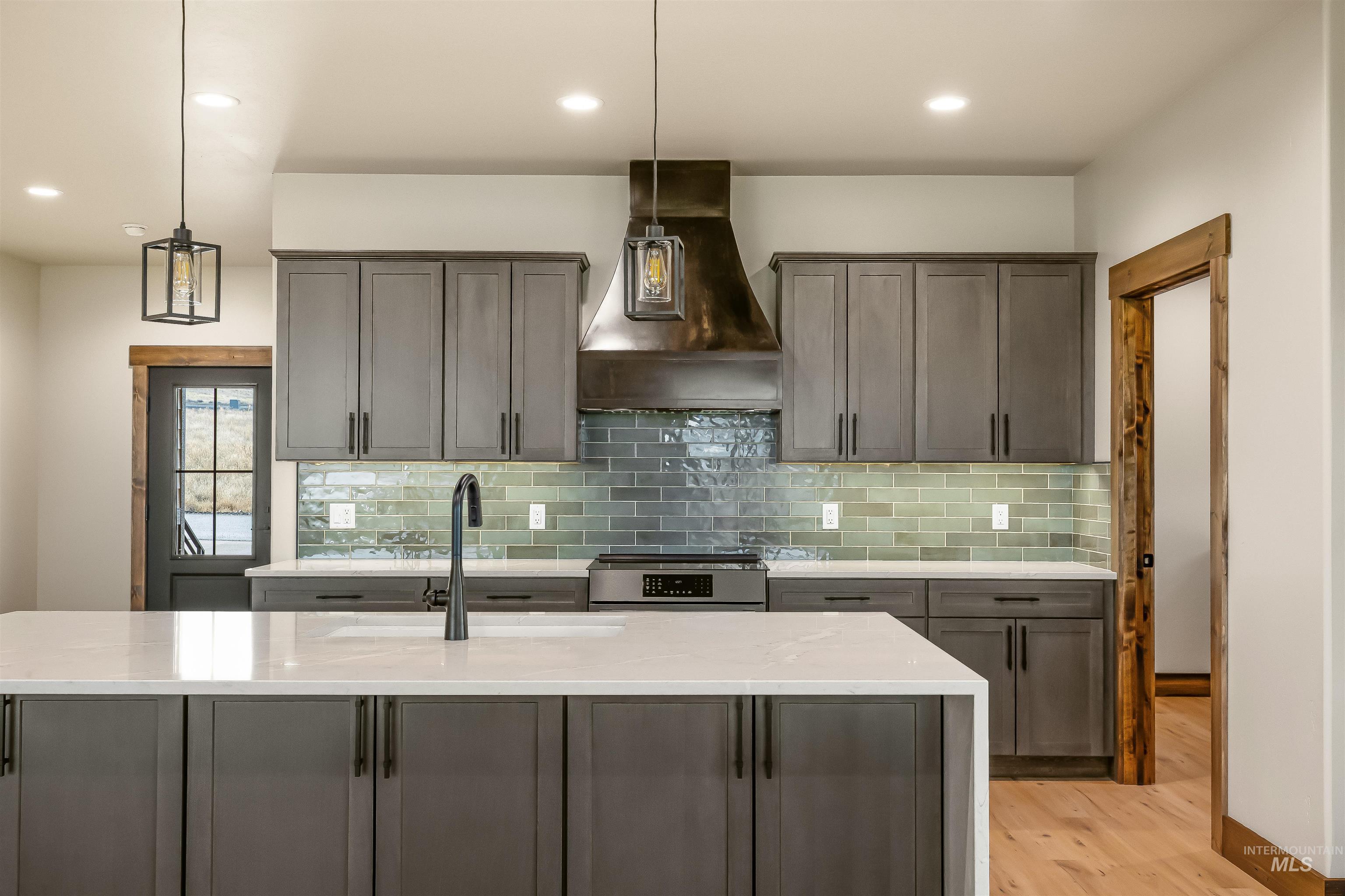 2271 Chukar Drive, Clarkston, Washington 99403, 4 Bedrooms, 3 Bathrooms, Residential For Sale, Price $950,000, 98971051