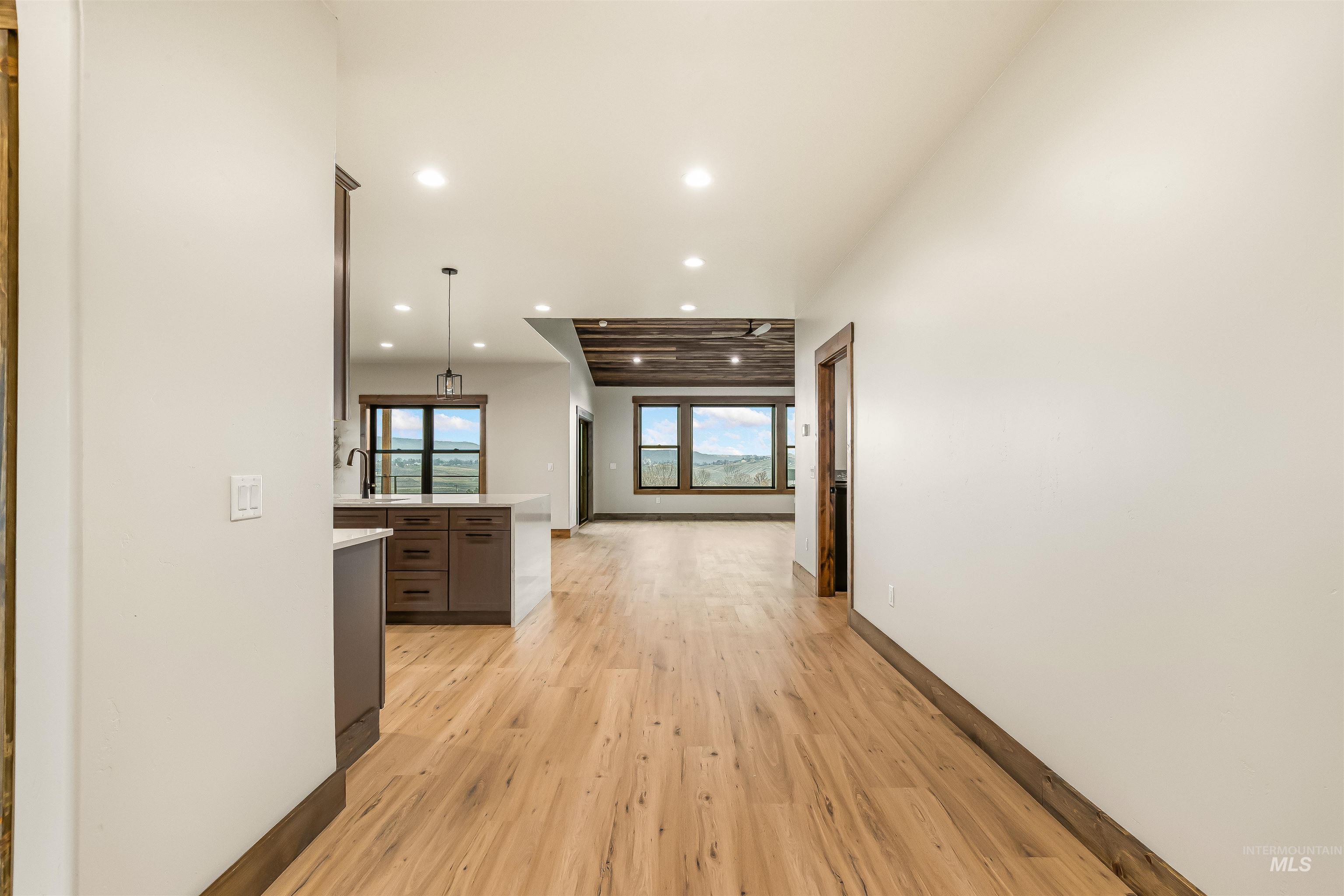 2271 Chukar Drive, Clarkston, Washington 99403, 4 Bedrooms, 3 Bathrooms, Residential For Sale, Price $950,000, 98971051