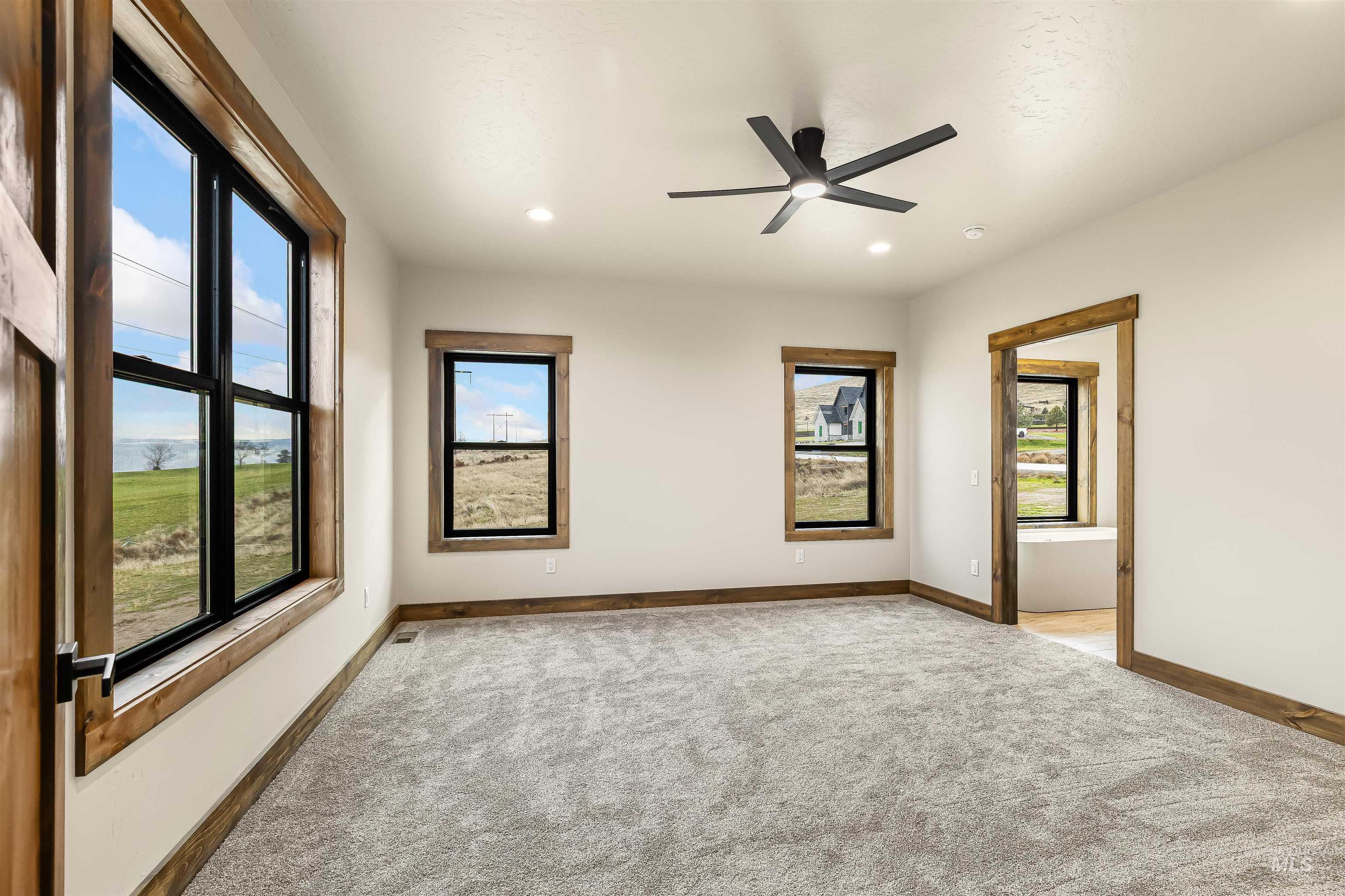 2271 Chukar Drive, Clarkston, Washington 99403, 4 Bedrooms, 3 Bathrooms, Residential For Sale, Price $950,000, 98971051