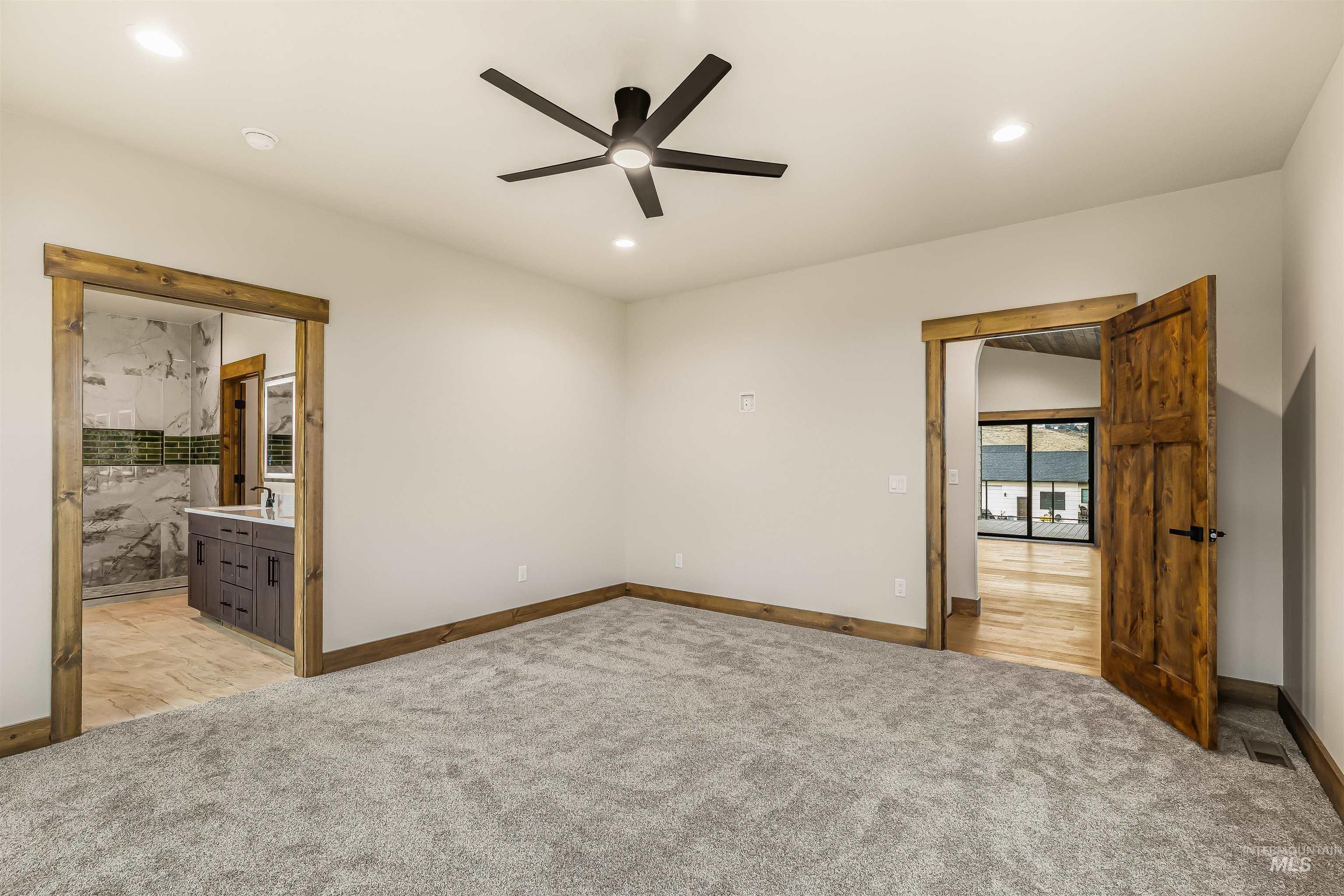 2271 Chukar Drive, Clarkston, Washington 99403, 4 Bedrooms, 3 Bathrooms, Residential For Sale, Price $950,000, 98971051