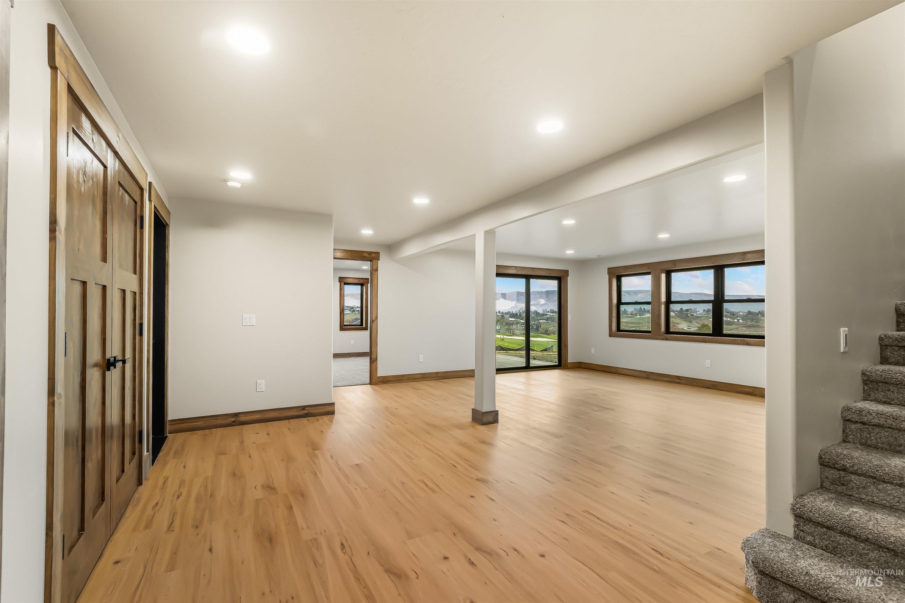 2271 Chukar Drive, Clarkston, Washington 99403, 4 Bedrooms, 3 Bathrooms, Residential For Sale, Price $950,000, 98971051