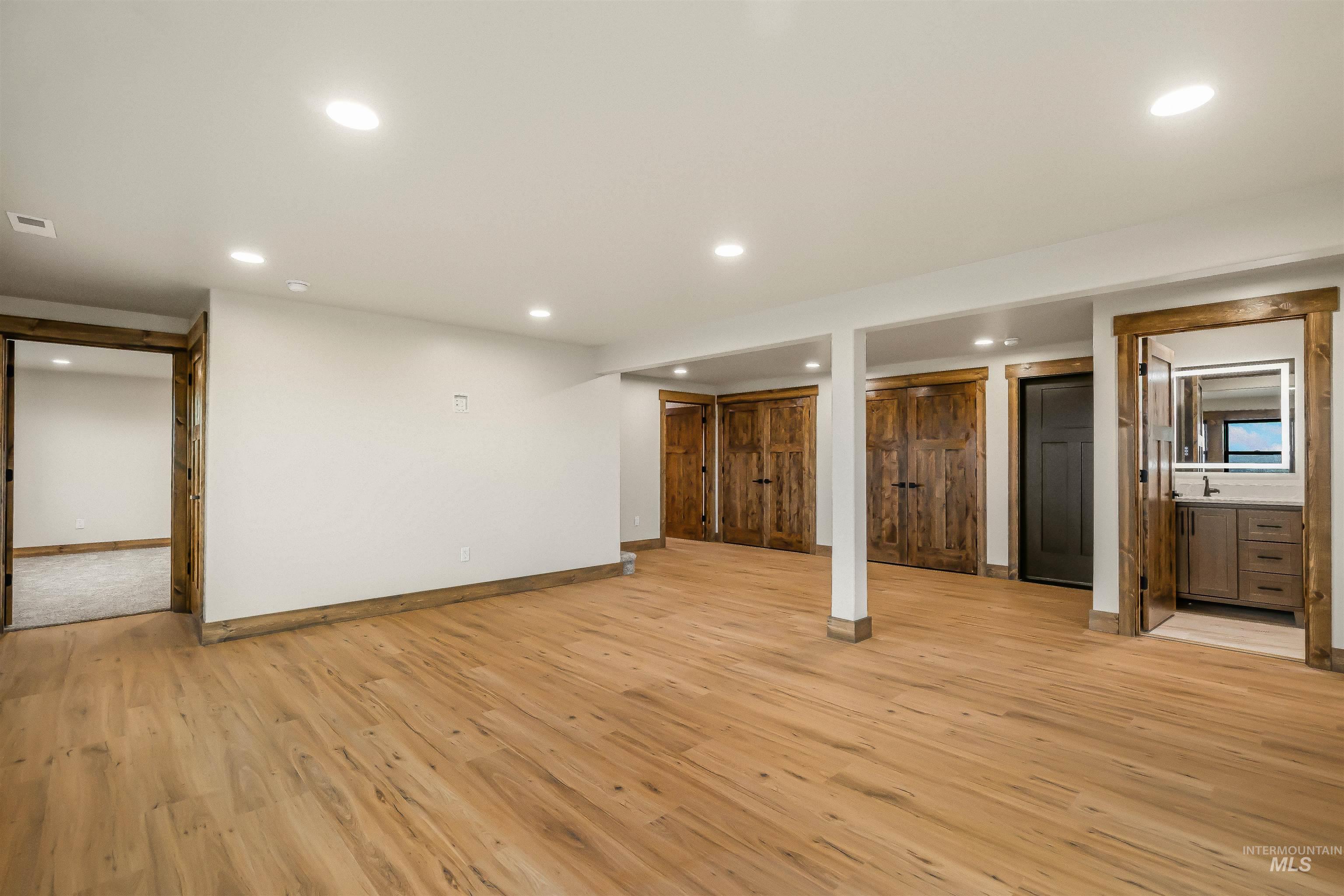 2271 Chukar Drive, Clarkston, Washington 99403, 4 Bedrooms, 3 Bathrooms, Residential For Sale, Price $950,000, 98971051