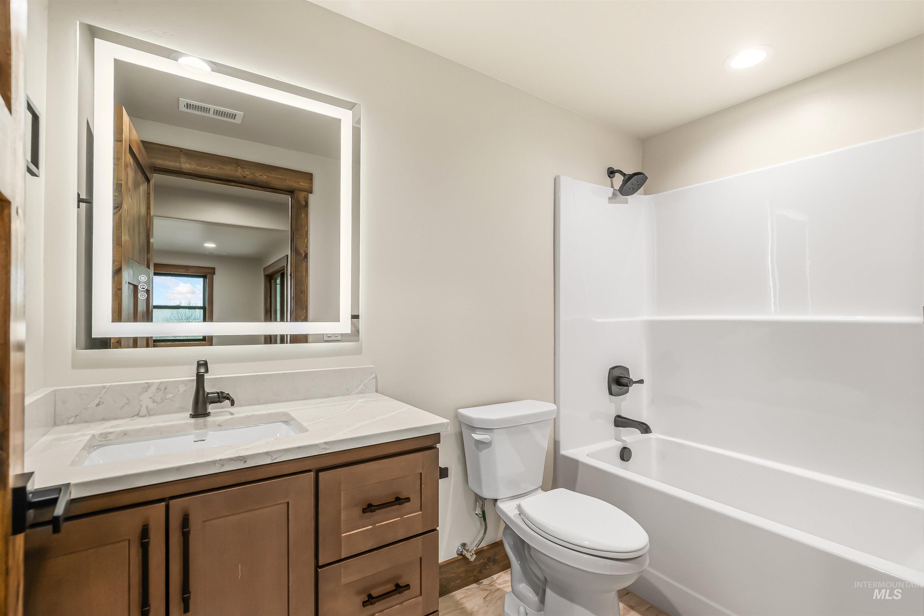 2271 Chukar Drive, Clarkston, Washington 99403, 4 Bedrooms, 3 Bathrooms, Residential For Sale, Price $950,000, 98971051