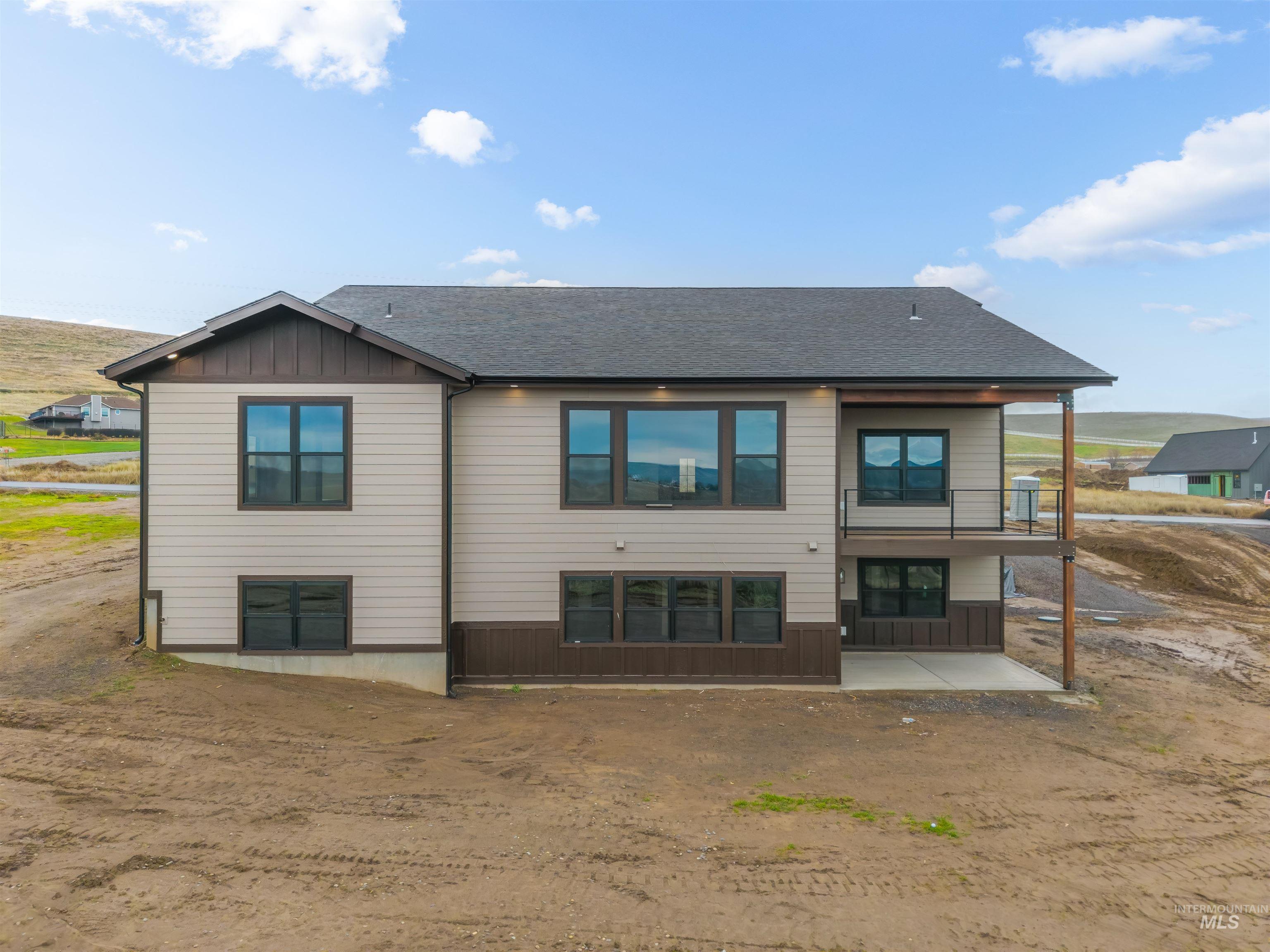 2271 Chukar Drive, Clarkston, Washington 99403, 4 Bedrooms, 3 Bathrooms, Residential For Sale, Price $950,000, 98971051