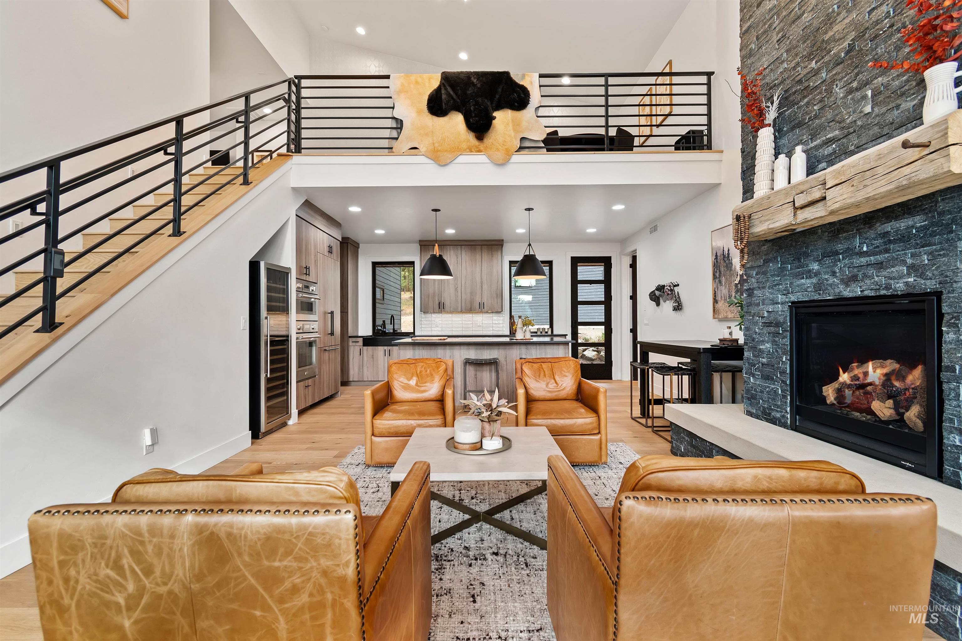 13322 Vili Road, McCall, Idaho 83638, 3 Bedrooms, 3 Bathrooms, Residential For Sale, Price $1,250,000, 98971052