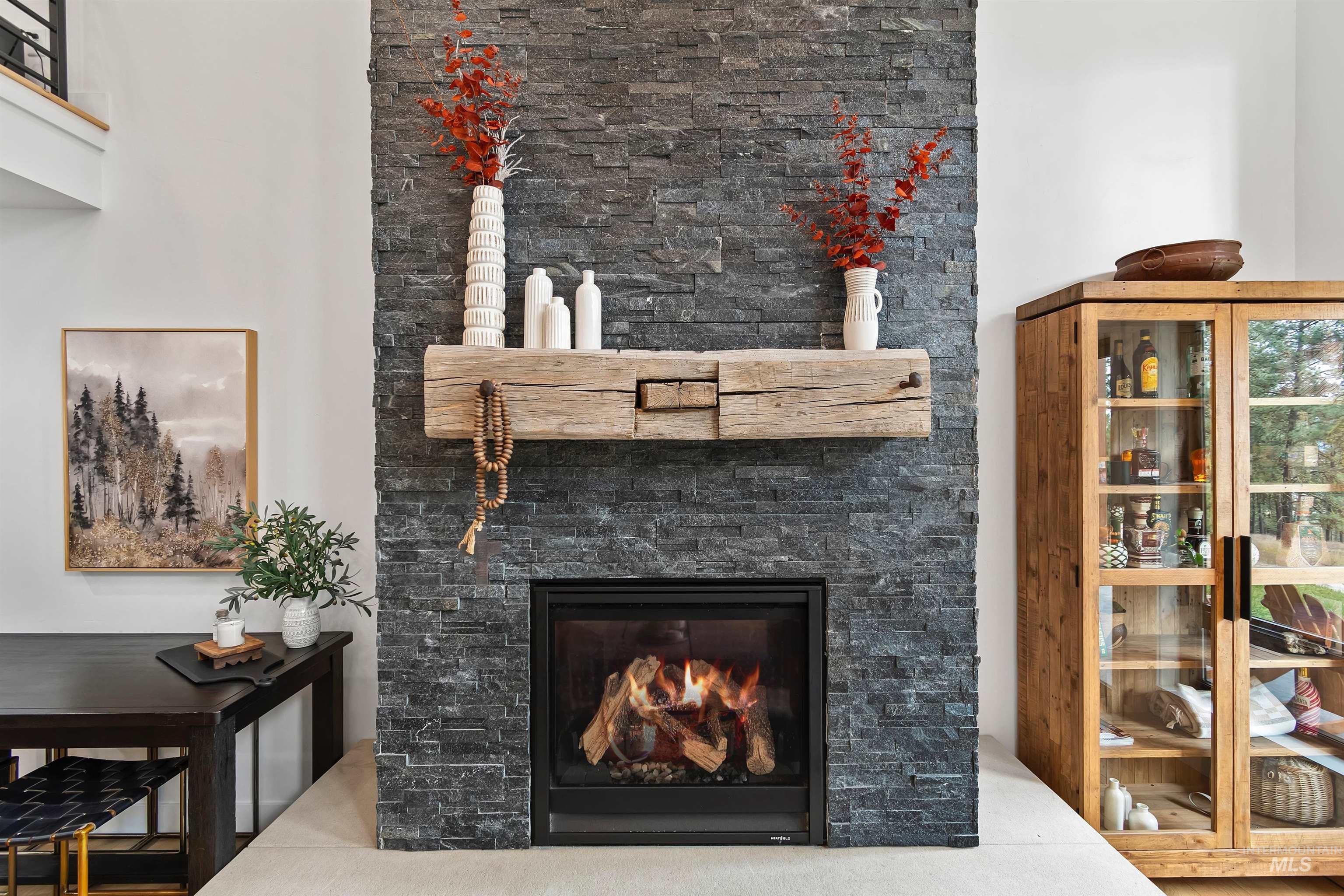 13322 Vili Road, McCall, Idaho 83638, 3 Bedrooms, 3 Bathrooms, Residential For Sale, Price $1,250,000, 98971052