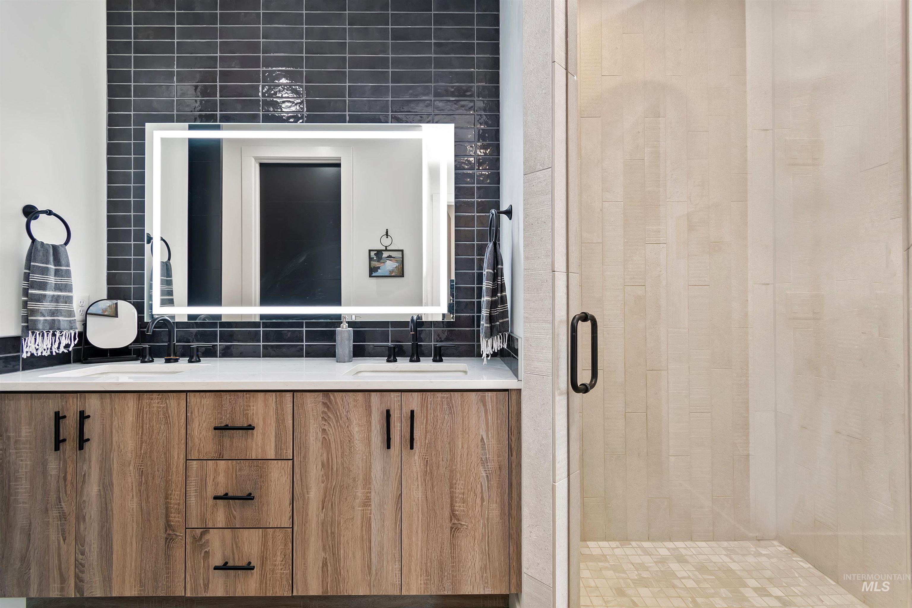 13322 Vili Road, McCall, Idaho 83638, 3 Bedrooms, 3 Bathrooms, Residential For Sale, Price $1,250,000, 98971052