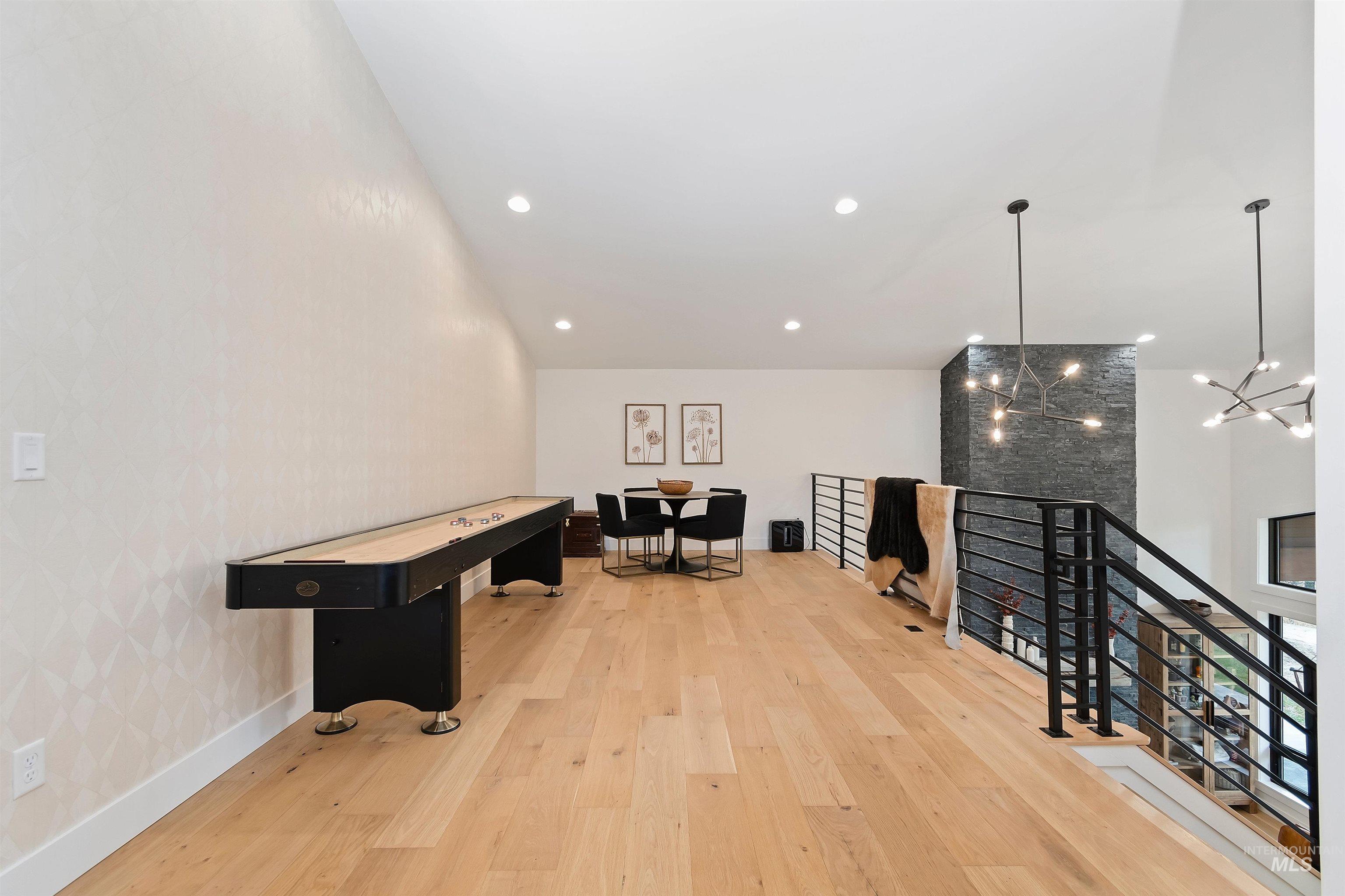 13322 Vili Road, McCall, Idaho 83638, 3 Bedrooms, 3 Bathrooms, Residential For Sale, Price $1,250,000, 98971052