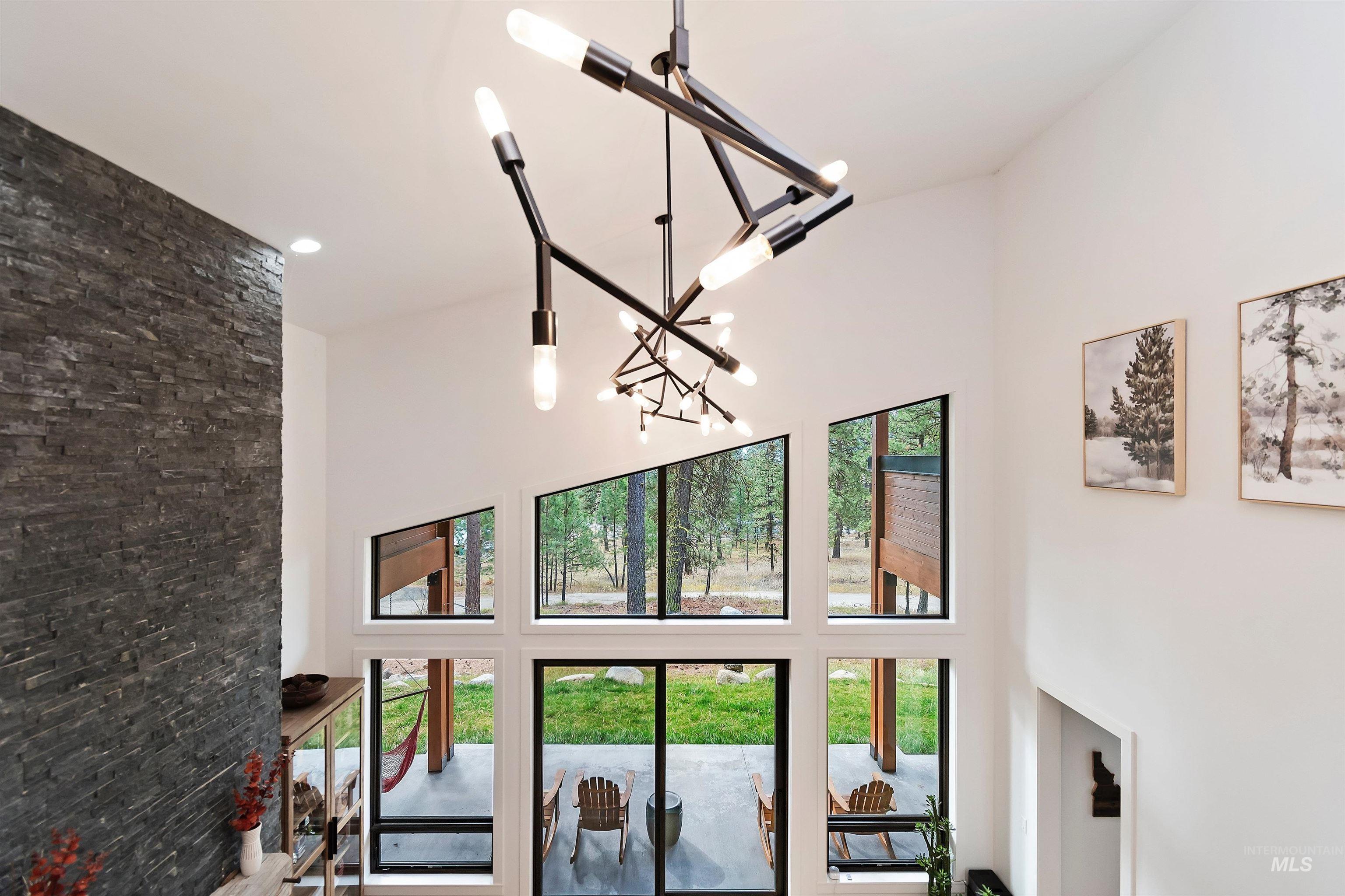 13322 Vili Road, McCall, Idaho 83638, 3 Bedrooms, 3 Bathrooms, Residential For Sale, Price $1,250,000, 98971052