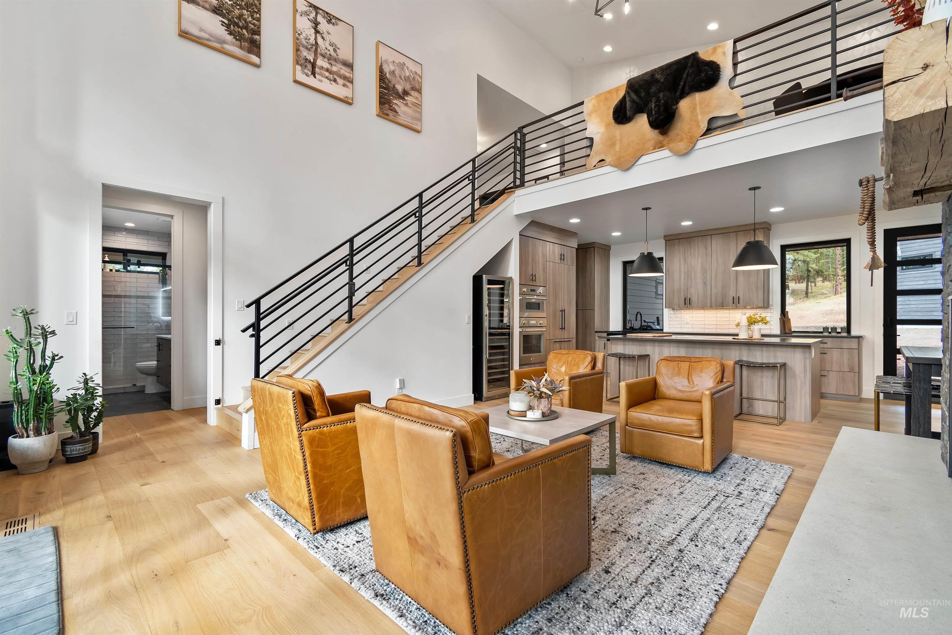 13322 Vili Road, McCall, Idaho 83638, 3 Bedrooms, 3 Bathrooms, Residential For Sale, Price $1,250,000, 98971052